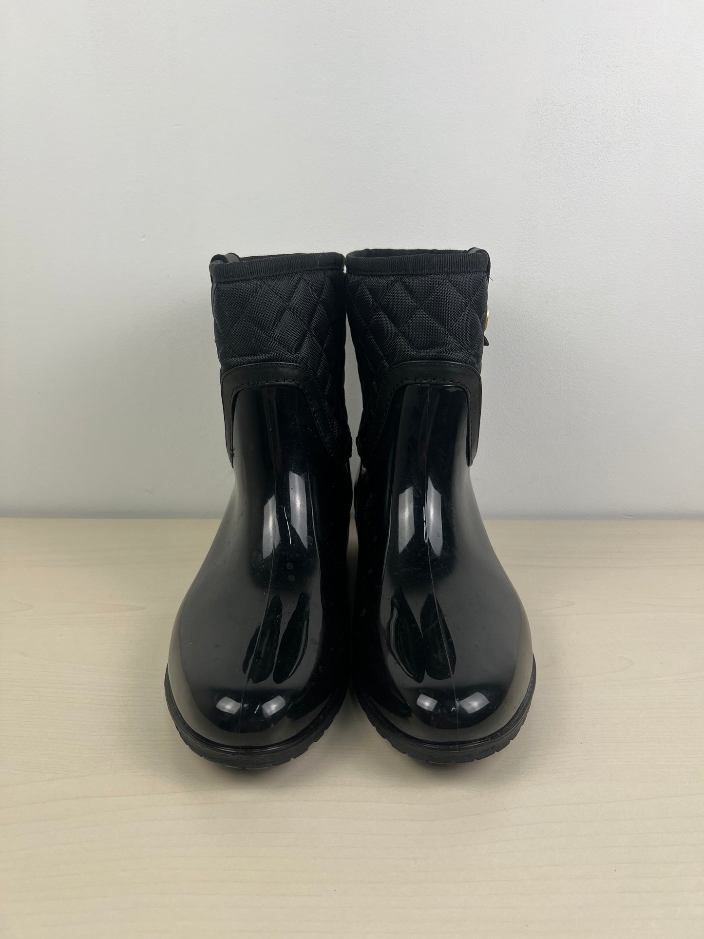 Boots Rain By Tommy Hilfiger  Size: 9