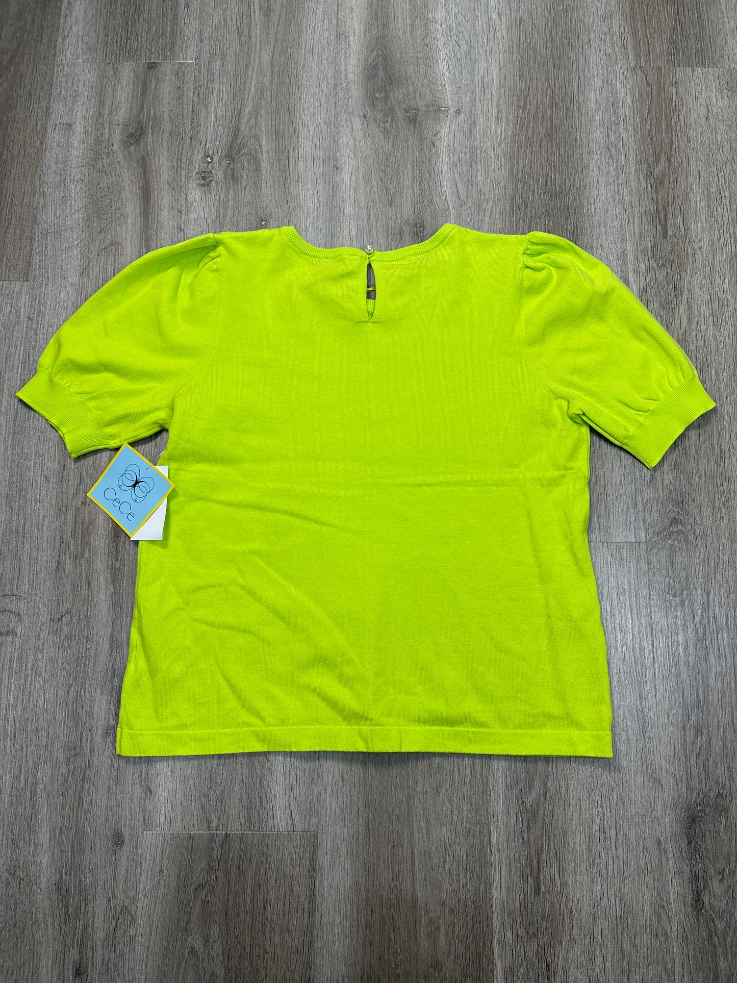 Top Short Sleeve By Cece In Green, Size: L