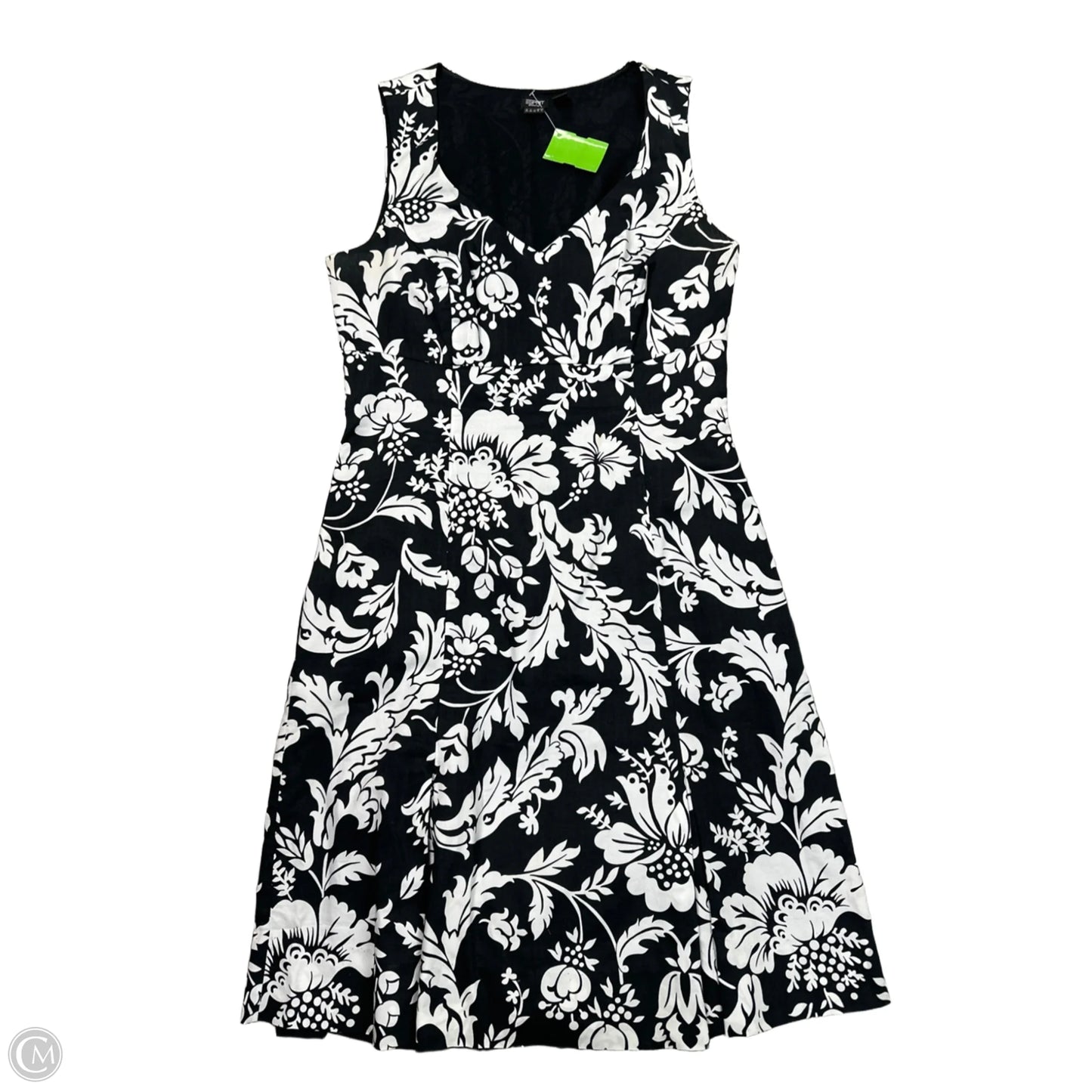 Dress Casual Short By Esprit In Black & White, Size: S