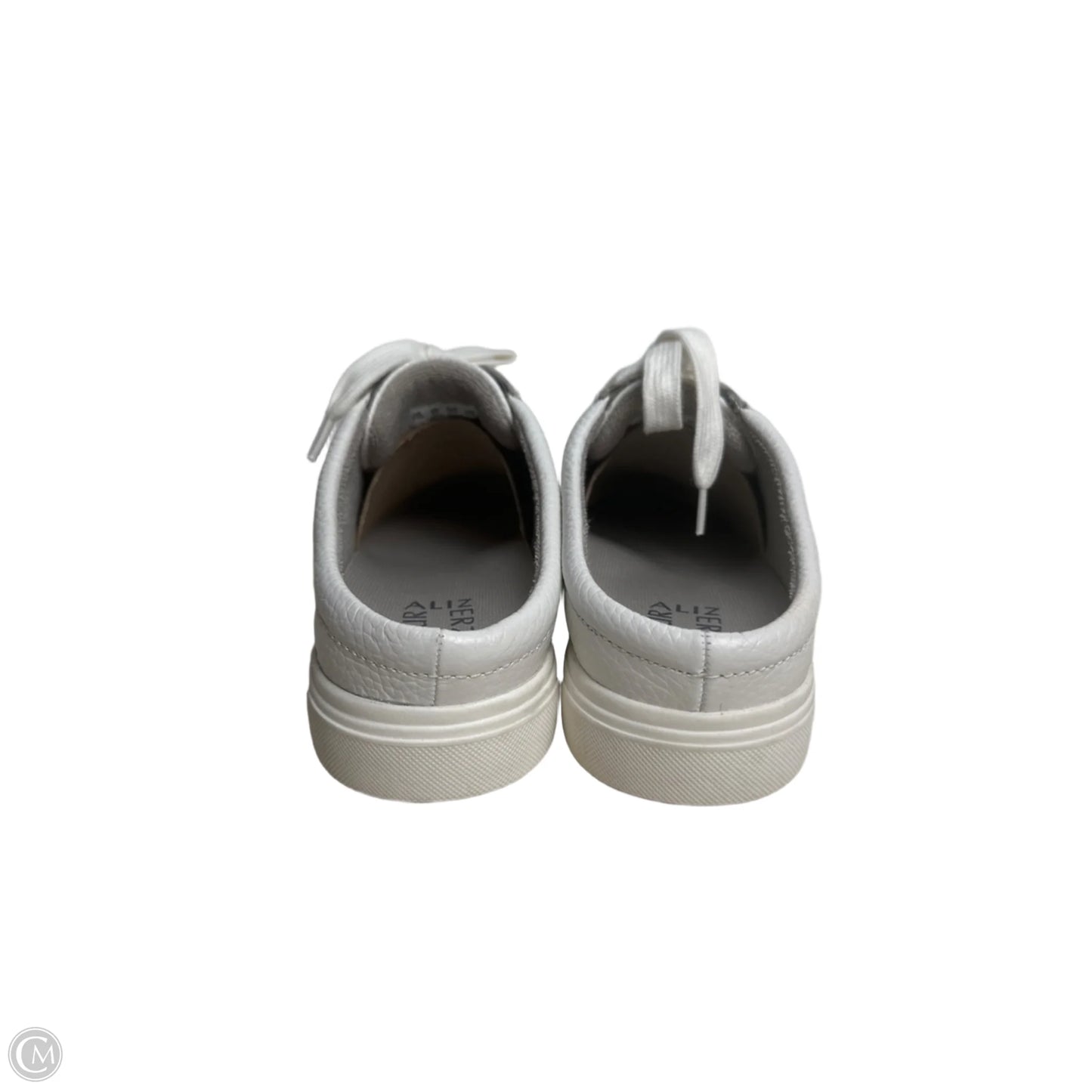 Shoes Sneakers By Naturalizer In White, Size: 8.5