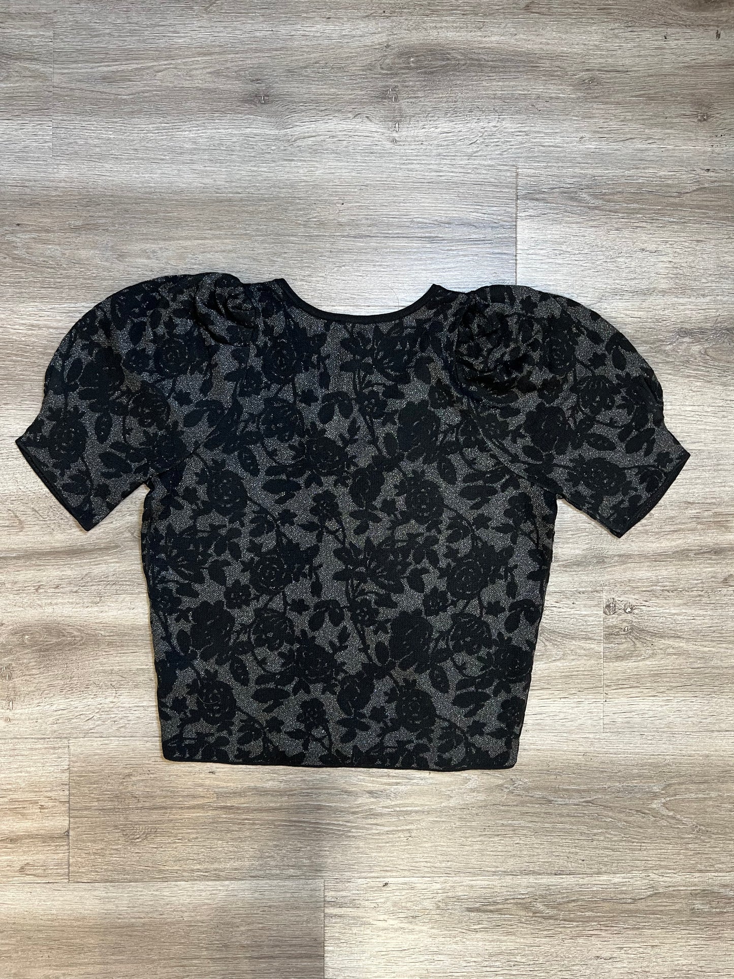 Sweater Short Sleeve By Express Size: L