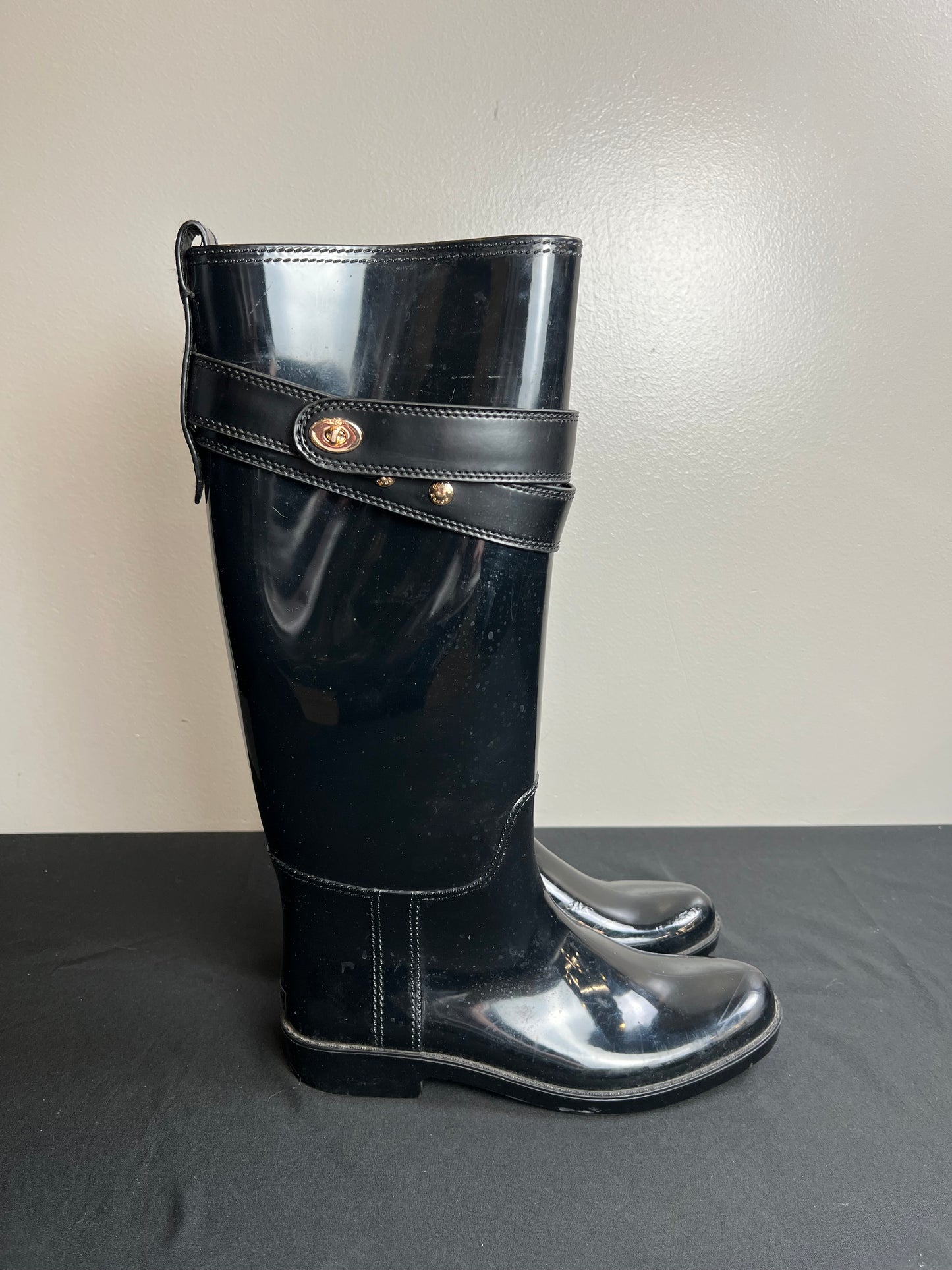 Boots Designer By Coach  Size: 8
