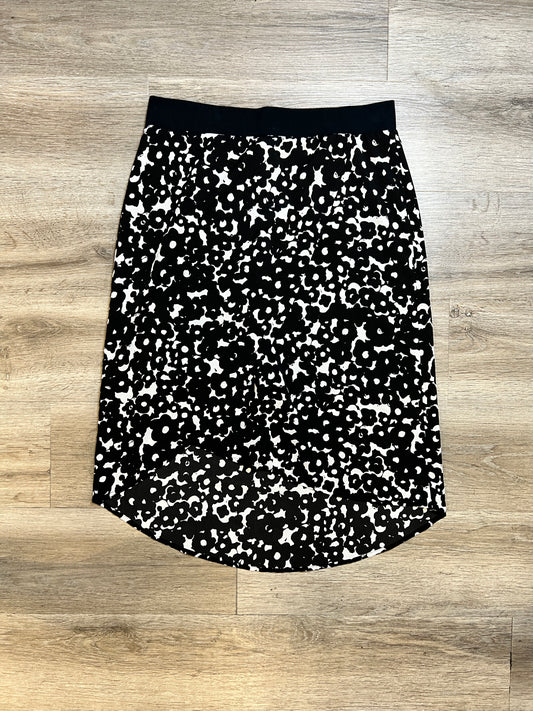 Skirt Midi By Cabi  Size: M