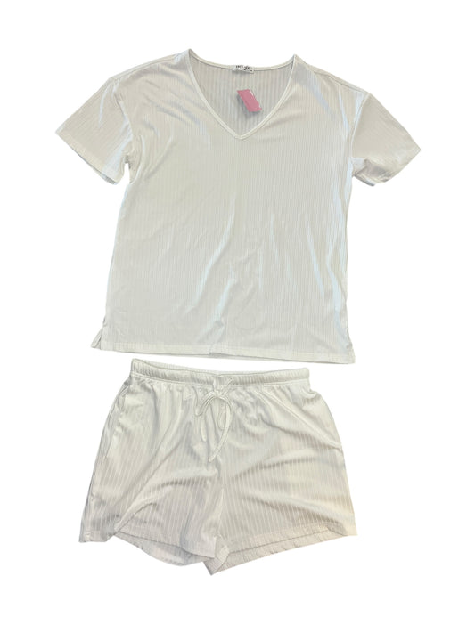 Shorts Set By Ekouaer In White, Size:M
