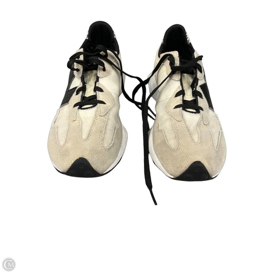 Shoes Sneakers By New Balance In Grey, Size: 6