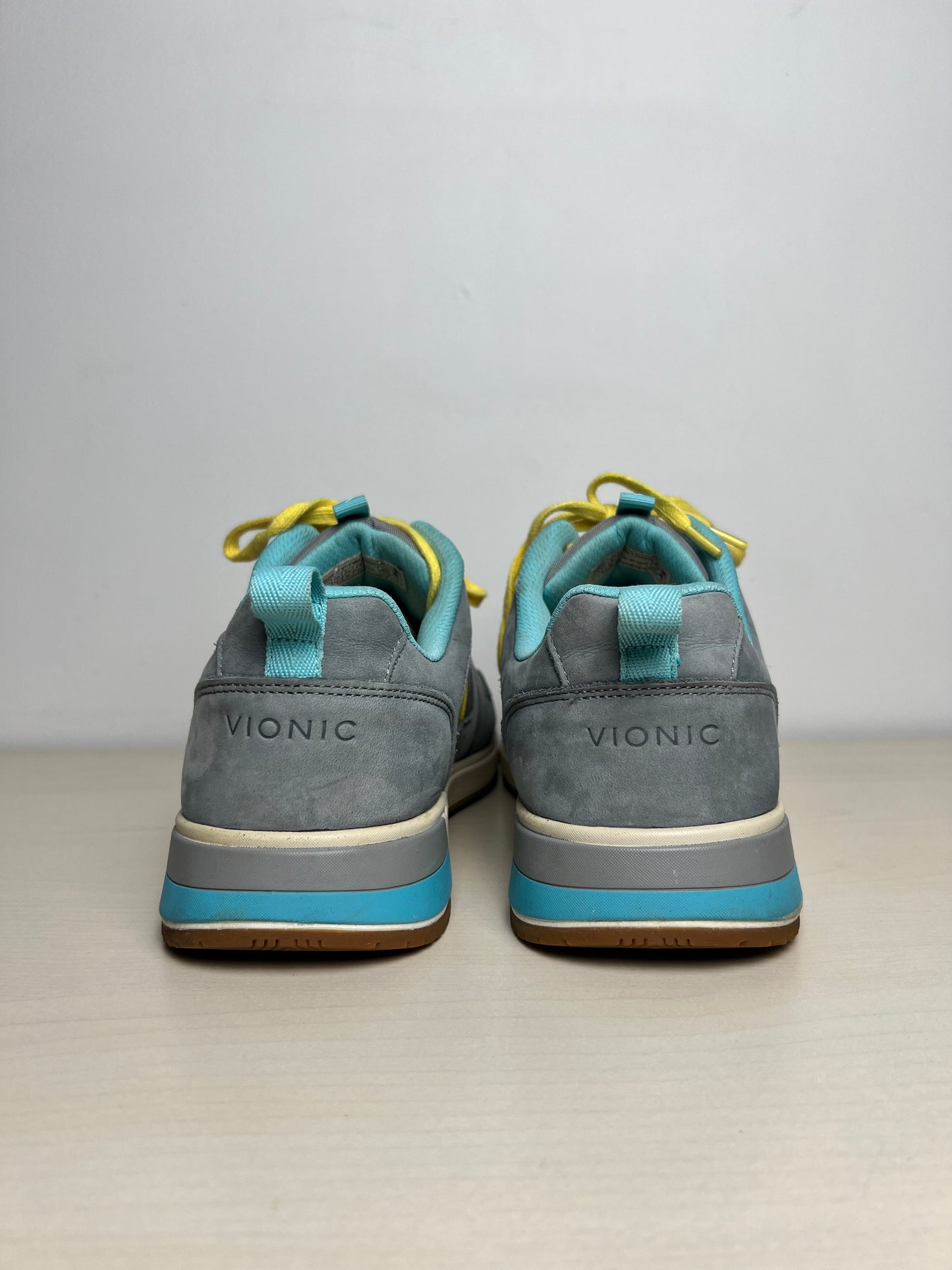 Shoes Sneakers By Vionic In Grey, Size: 10