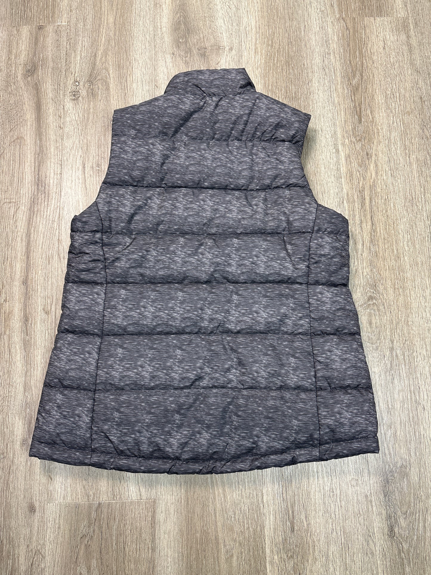 Vest Puffer & Quilted By Amazon Essentials In Grey, Size: M