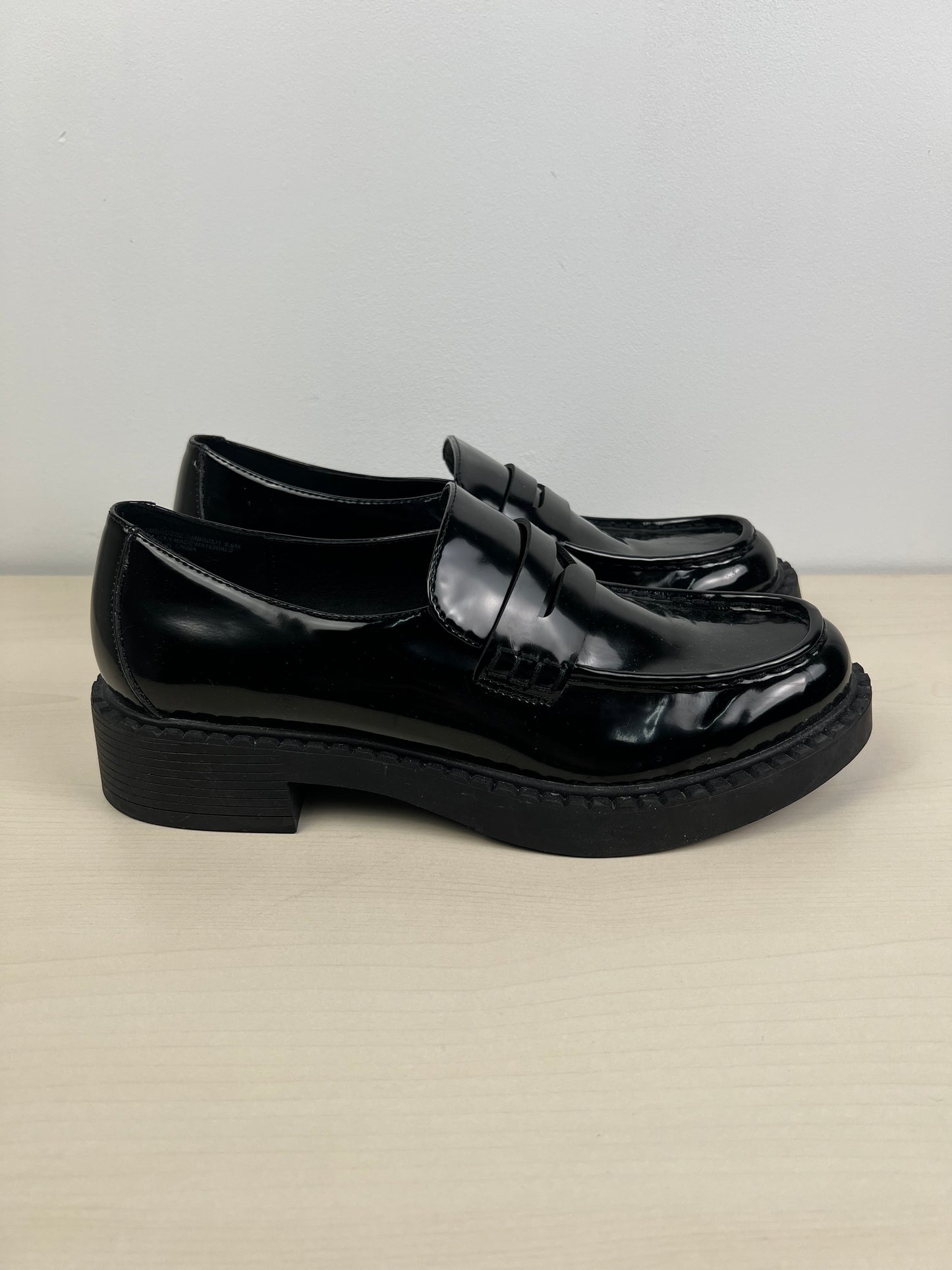 Shoes Flats By Madden Girl  Size: 9.5