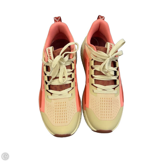 Shoes Sneakers By Clothes Mentor In Cream & Pink, Size: 9
