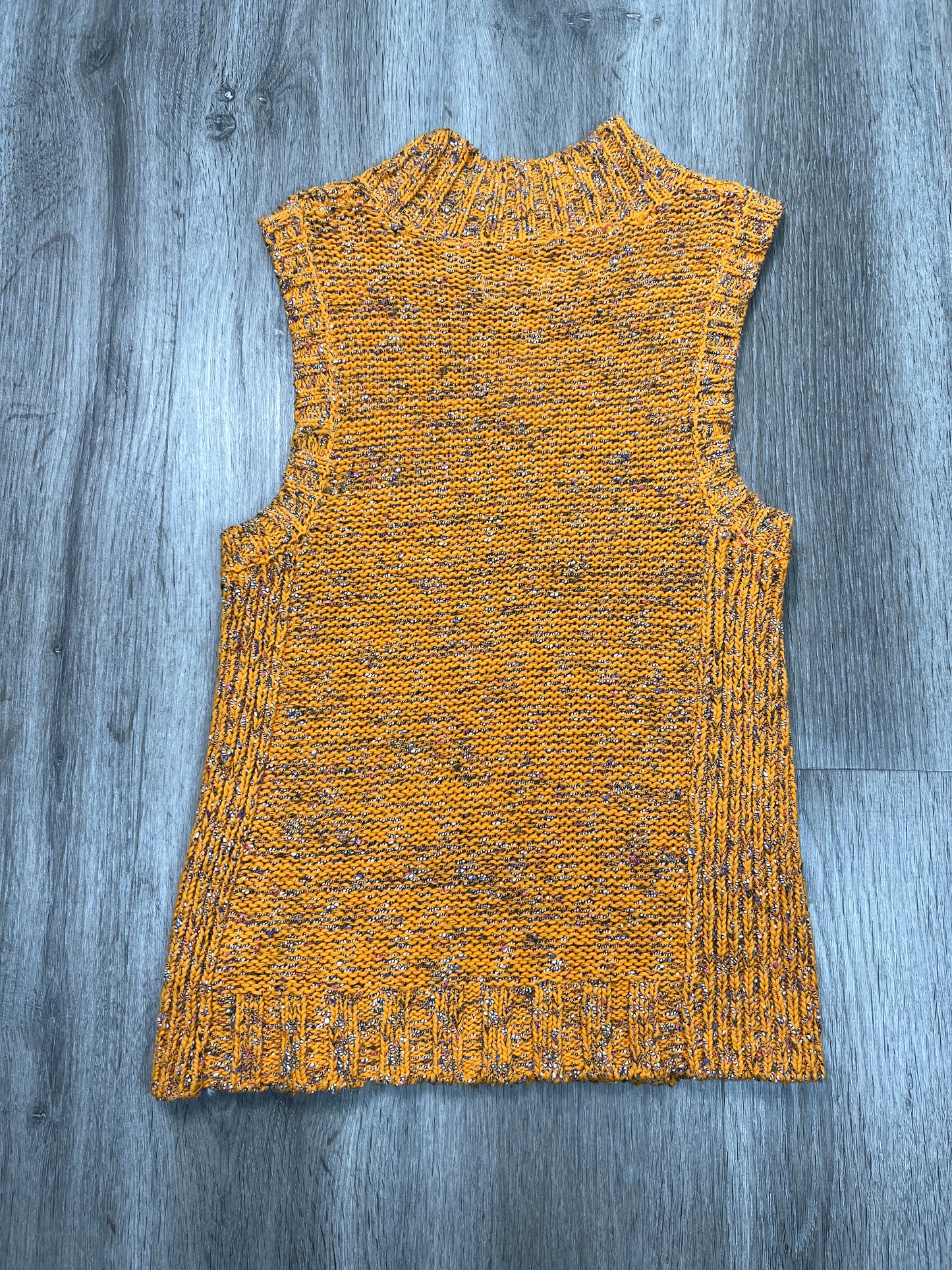 Sweater Short Sleeve By Anthropologie In Orange, Size: M