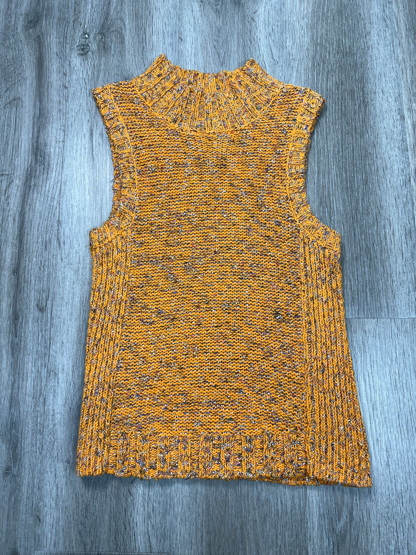 Sweater Short Sleeve By Anthropologie In Orange, Size: M