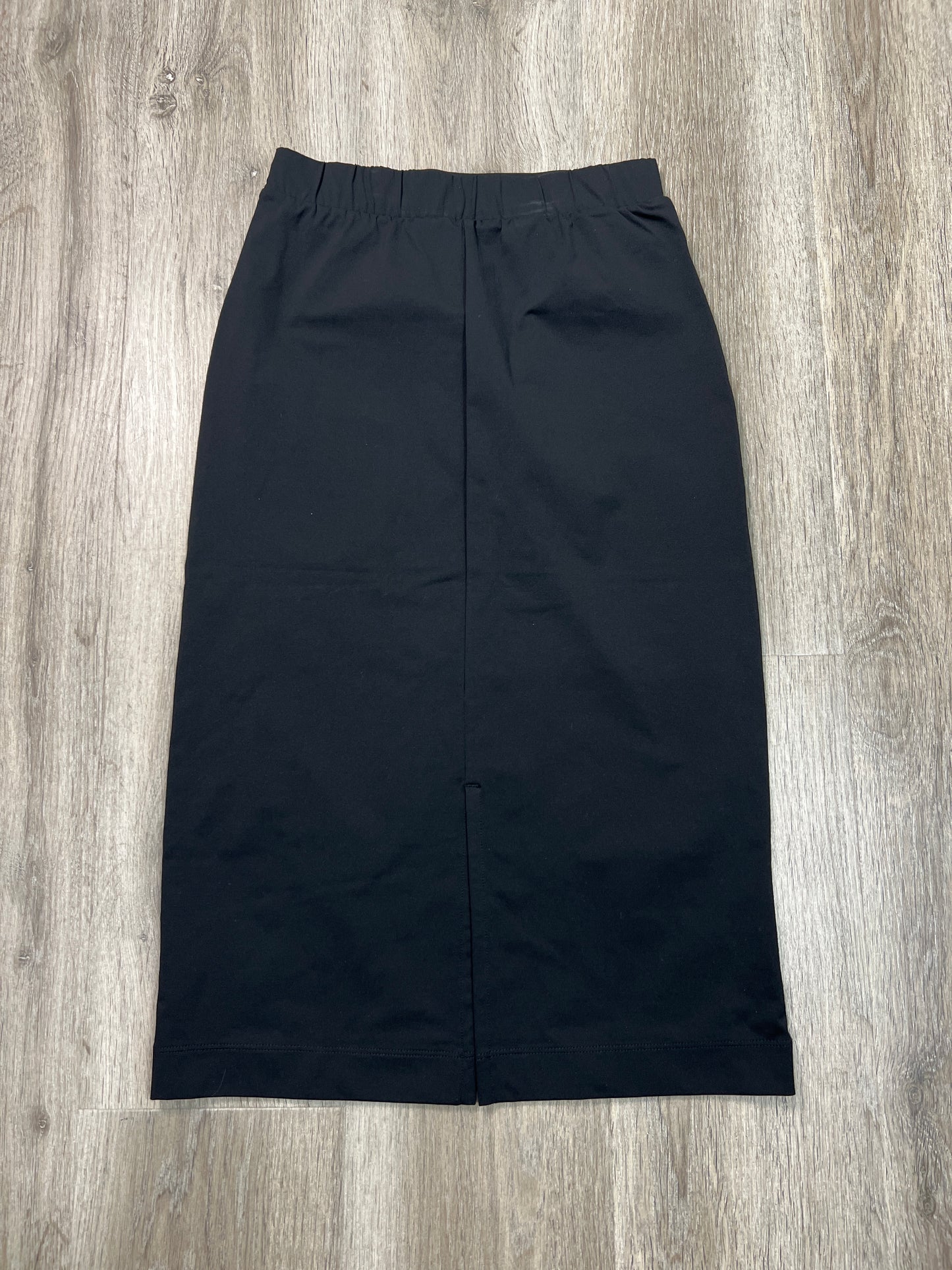 Skirt Midi By Uniqlo In Black, Size: Xs