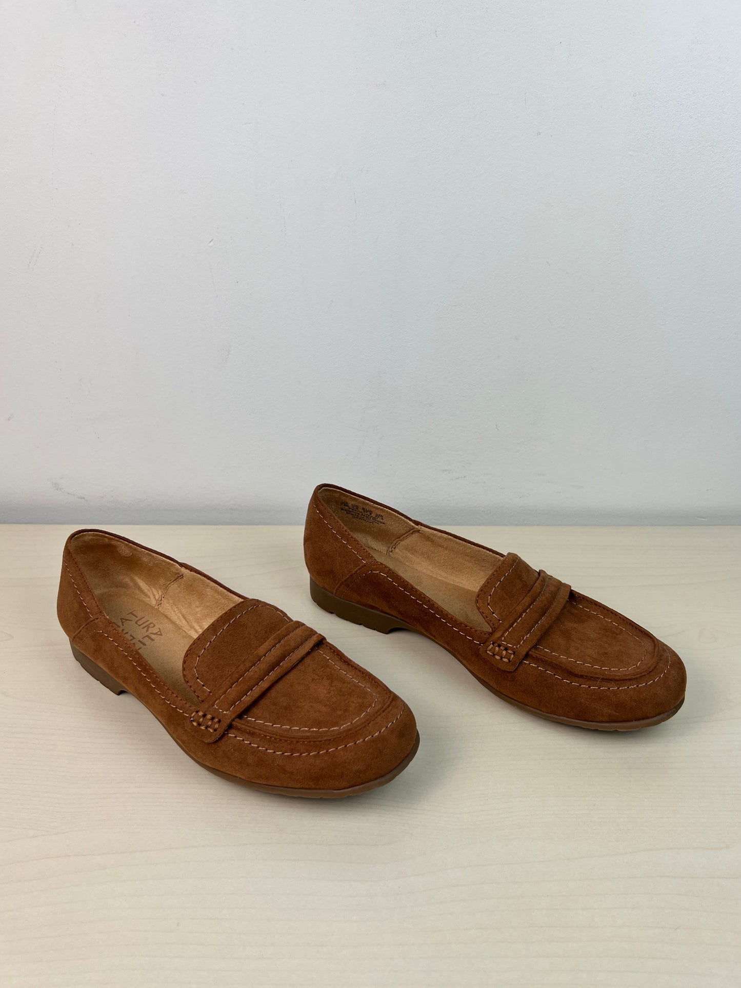 Shoes Flats By Naturalizer In Brown, Size: 7.5