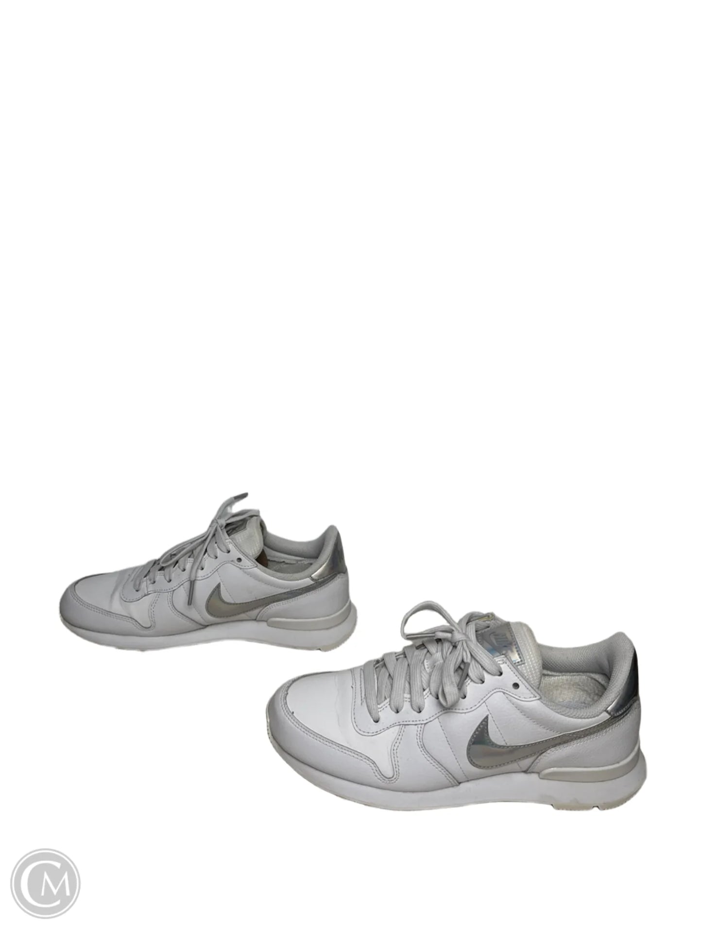 Shoes Sneakers By Nike In White, Size: 7.5