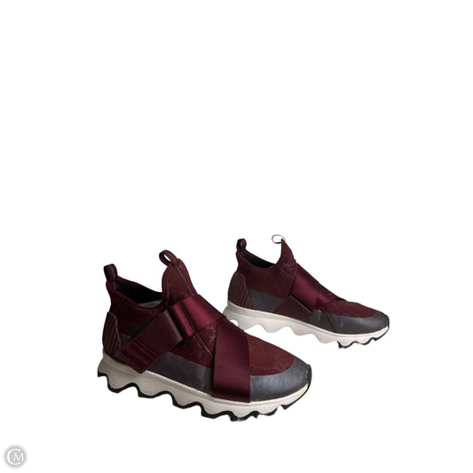 Shoes Athletic By Sorel In Maroon, Size: 7.5