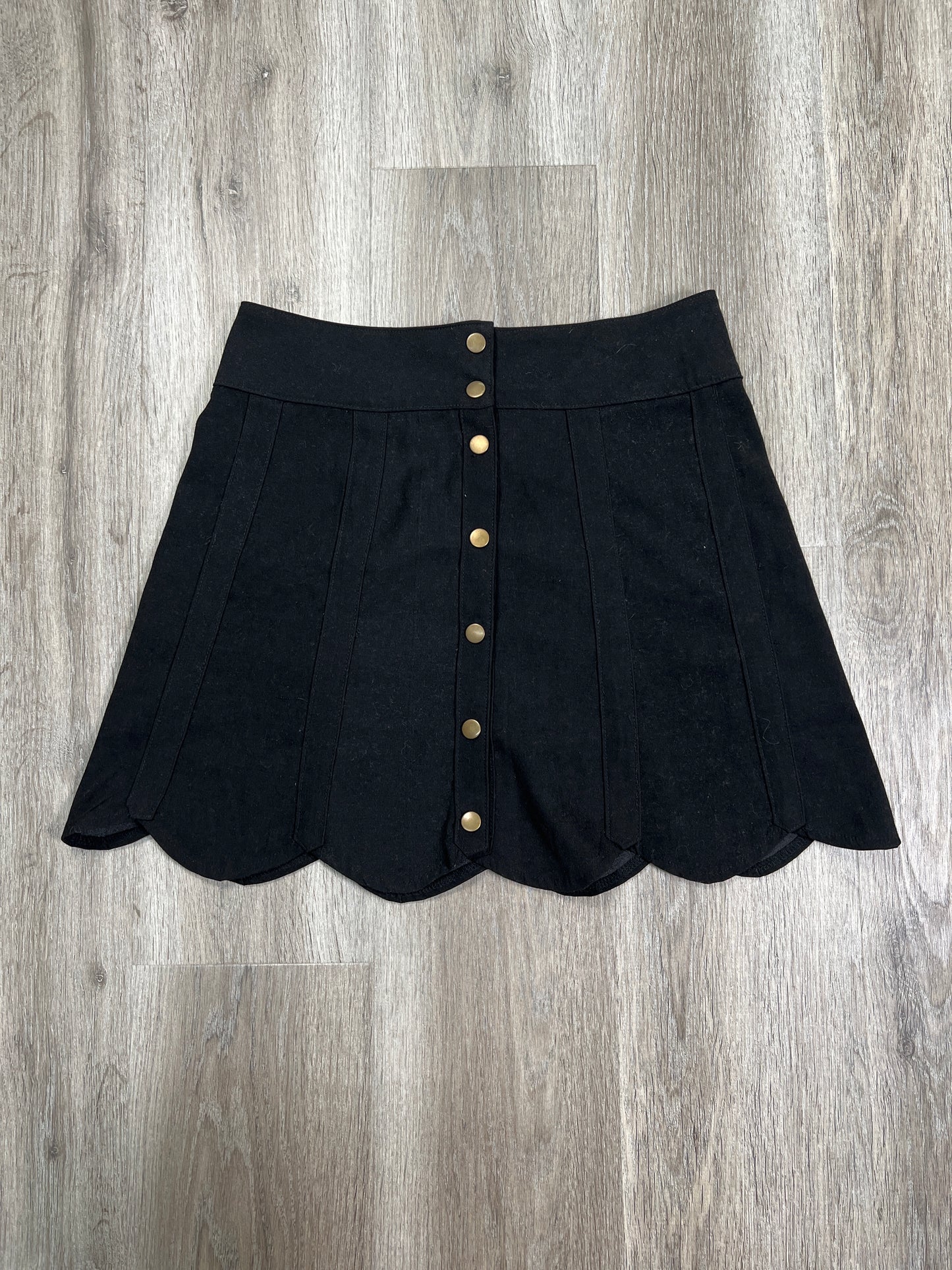 Skirt Mini & Short By Loveriche  Size: M