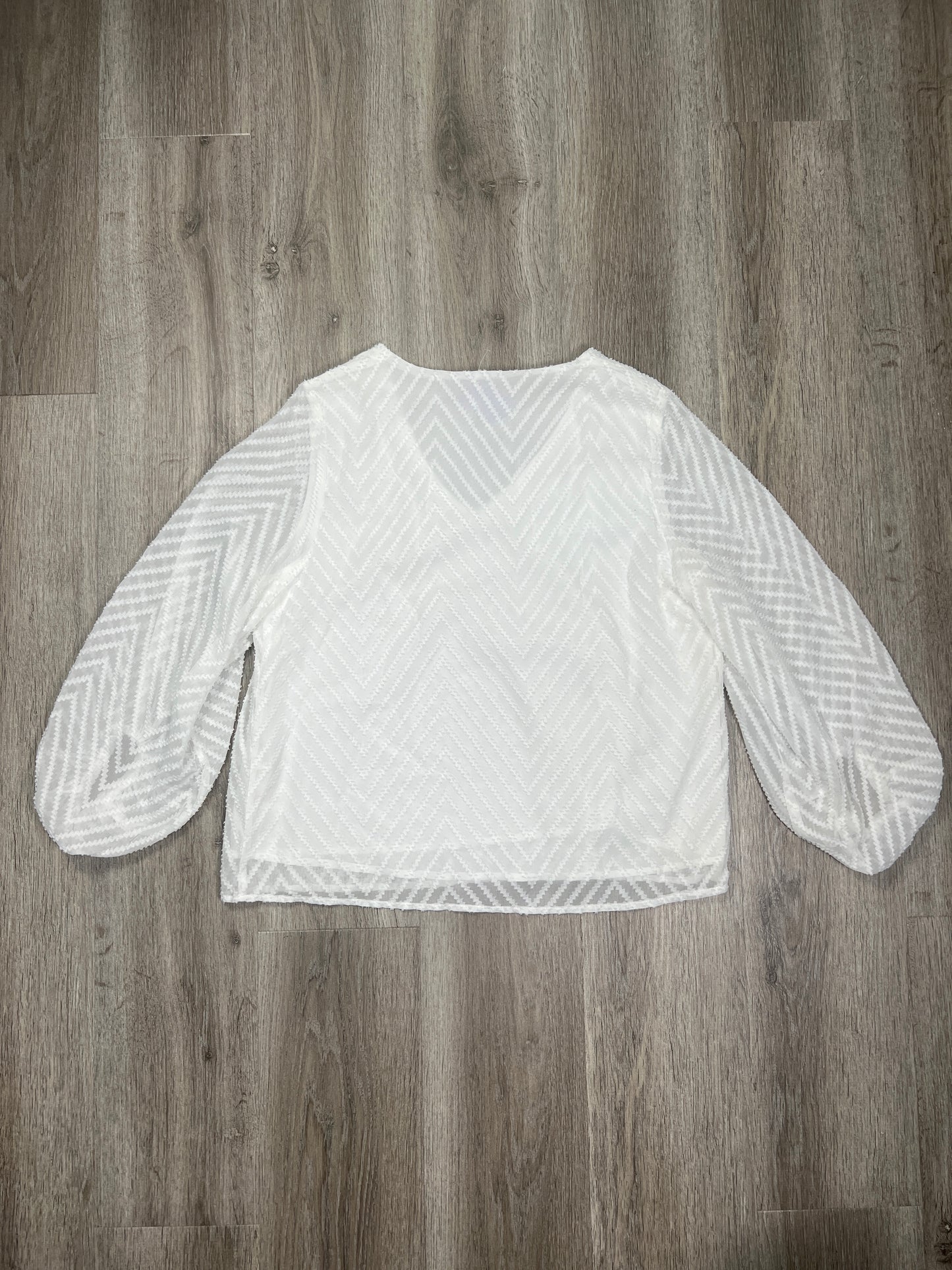 White Blouse Long Sleeve Clothes Mentor, Size M