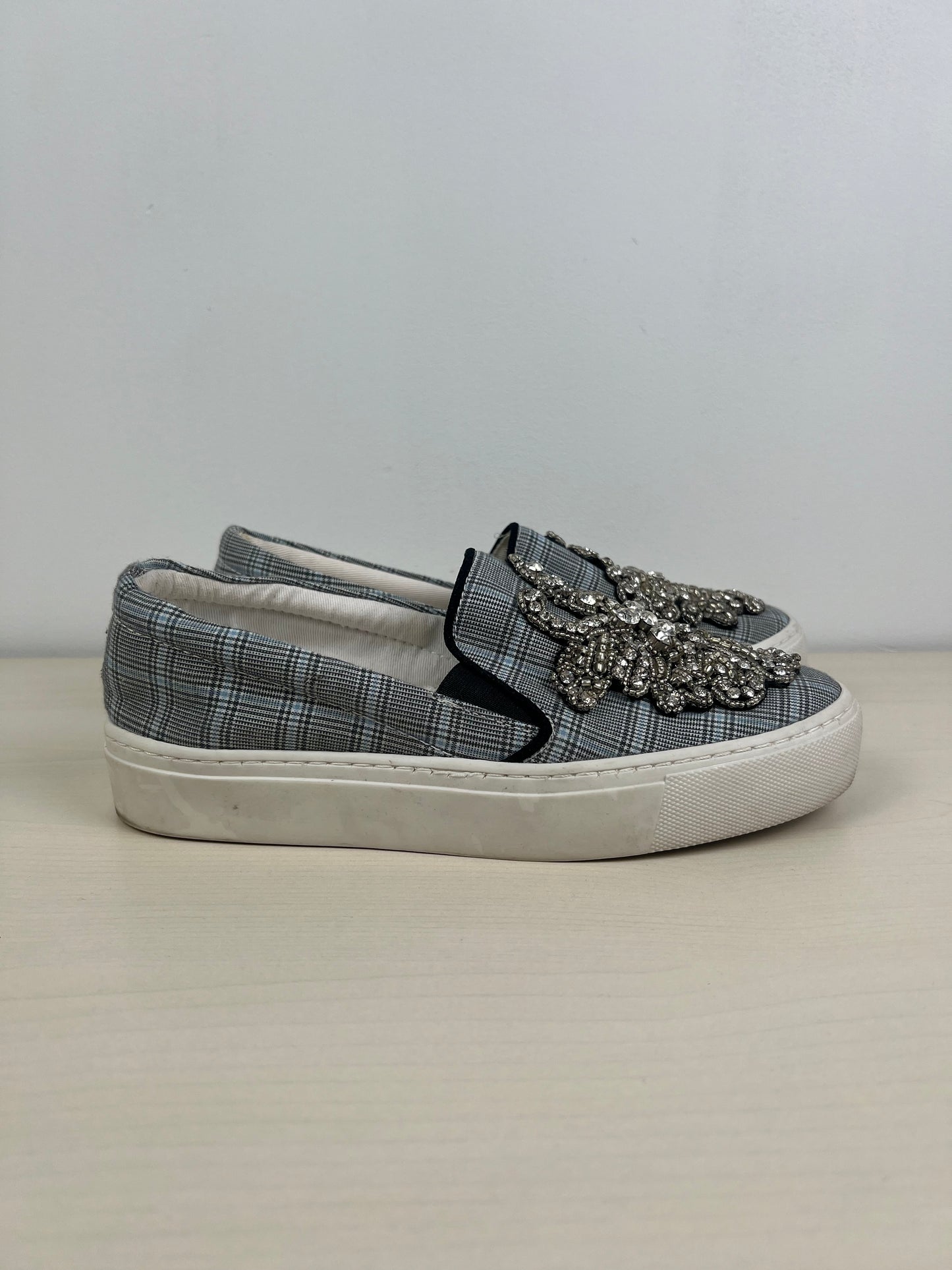 Shoes Sneakers By Zara Basic  Size: 6