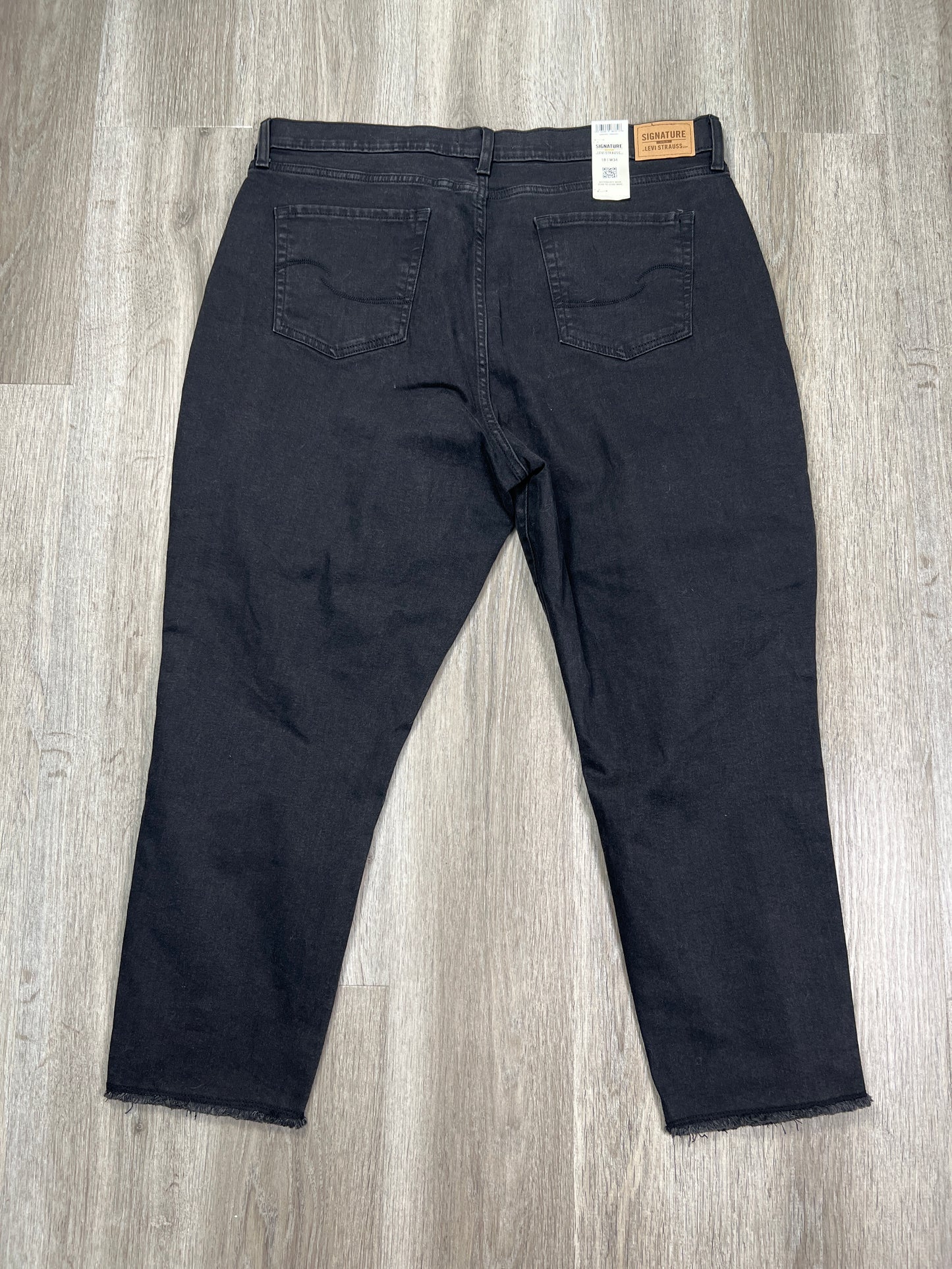 Jeans Boyfriend By Levis Signature In Black Denim, Size: 18