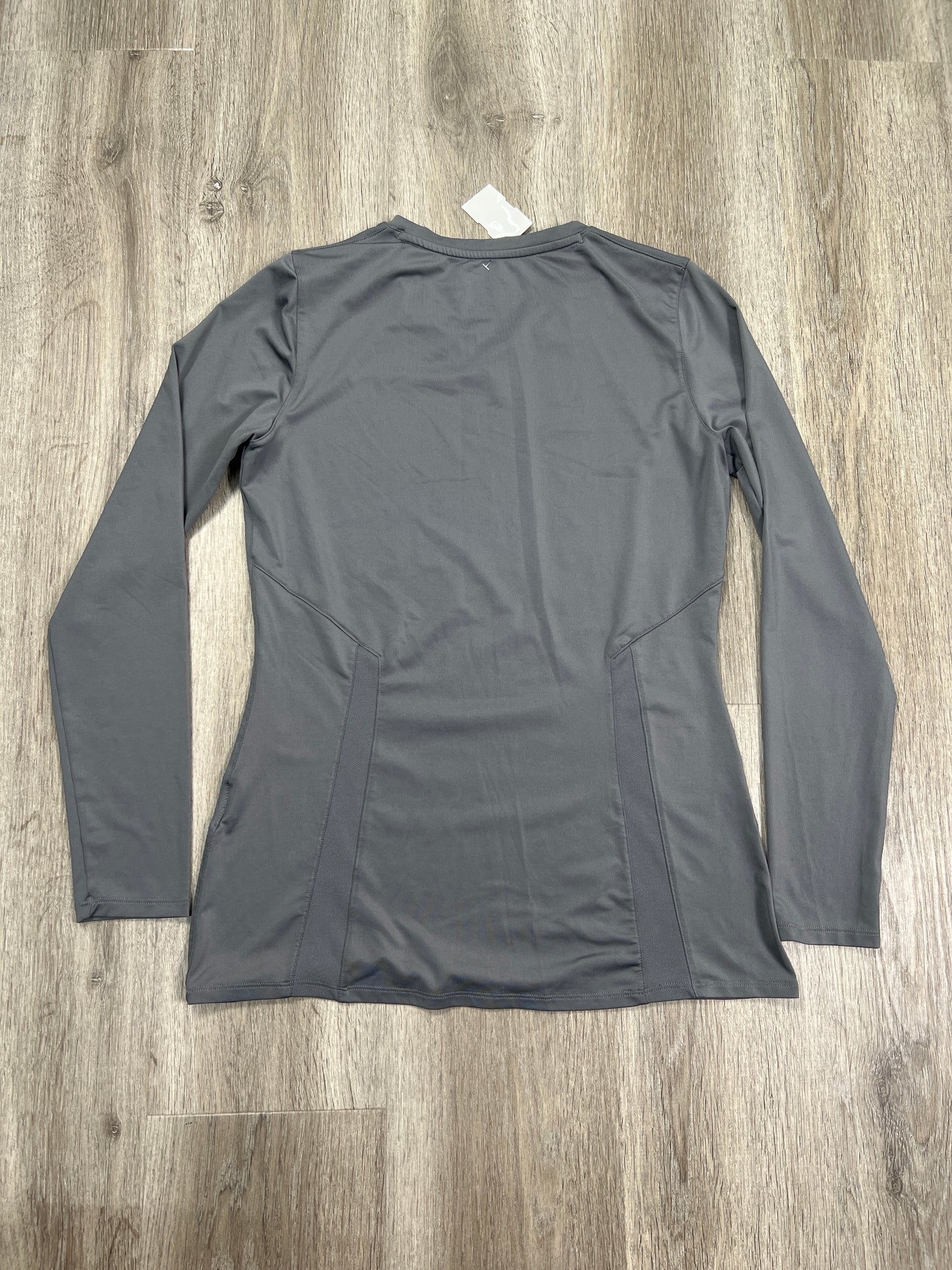 Athletic Top Long Sleeve Crewneck By Under Armour In Grey, Size: S