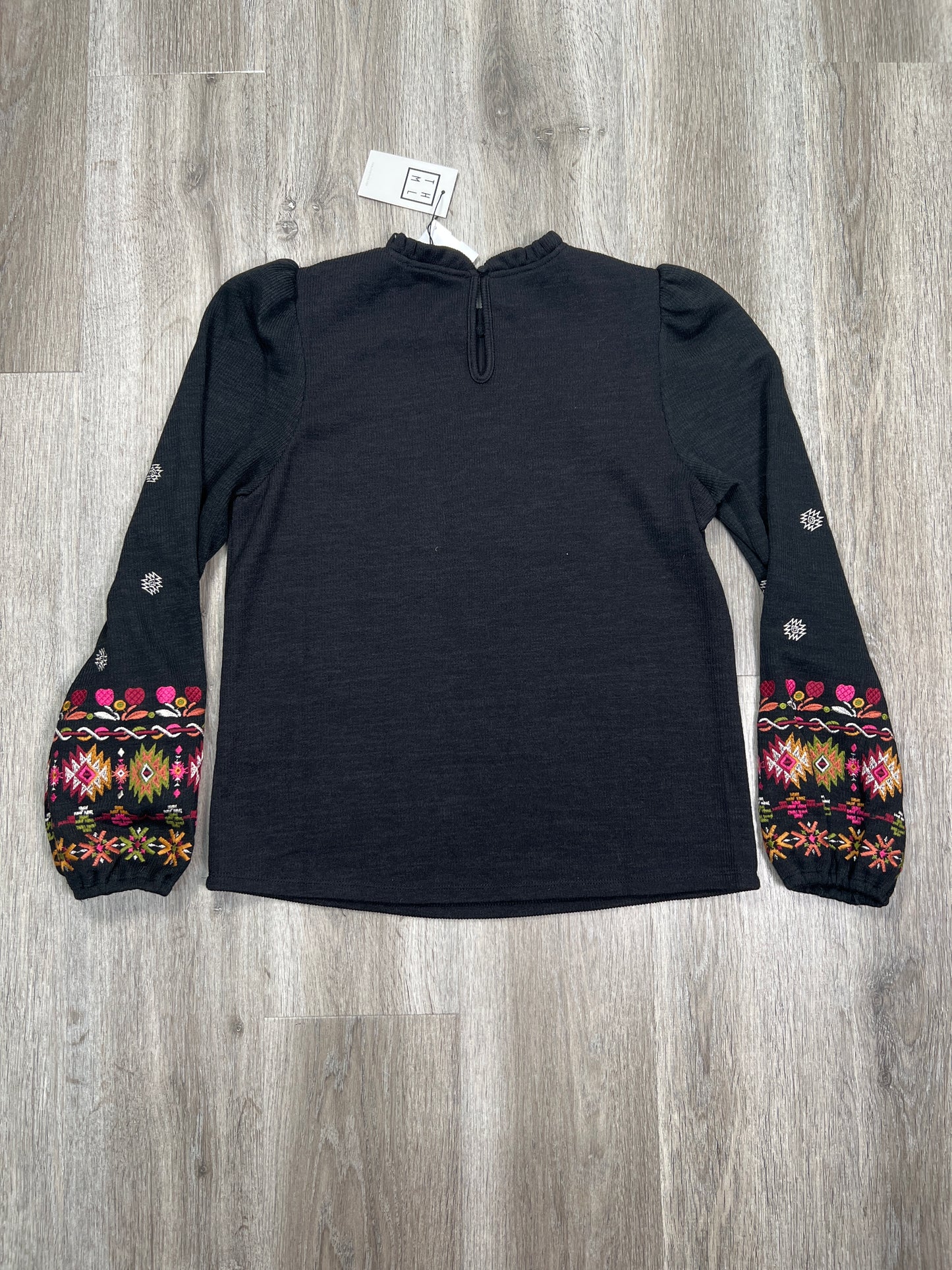 Top Long Sleeve By Thml In Black, Size: L