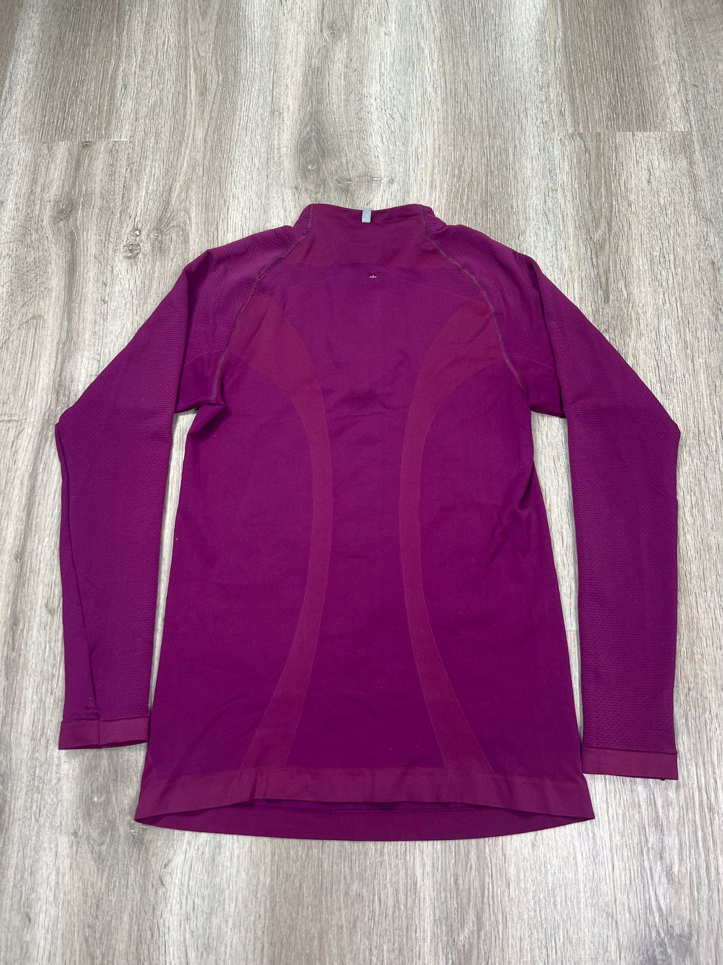 Athletic Top Long Sleeve Collar By Nike Apparel  Size: M