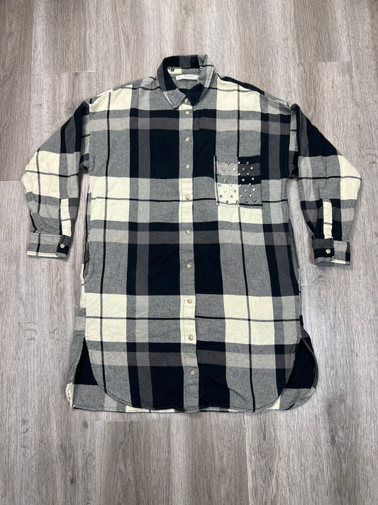 Jacket Shirt By Zara Basic In Plaid Pattern, Size: S