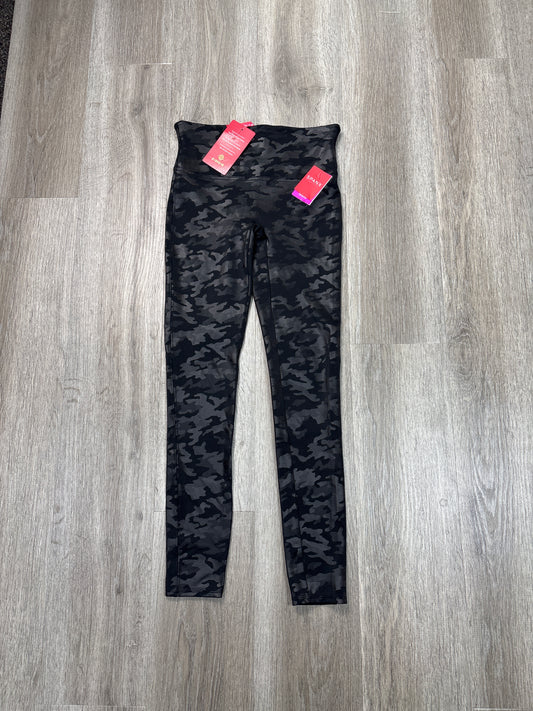 Pants Leggings By Spanx In Camouflage Print, Size: M