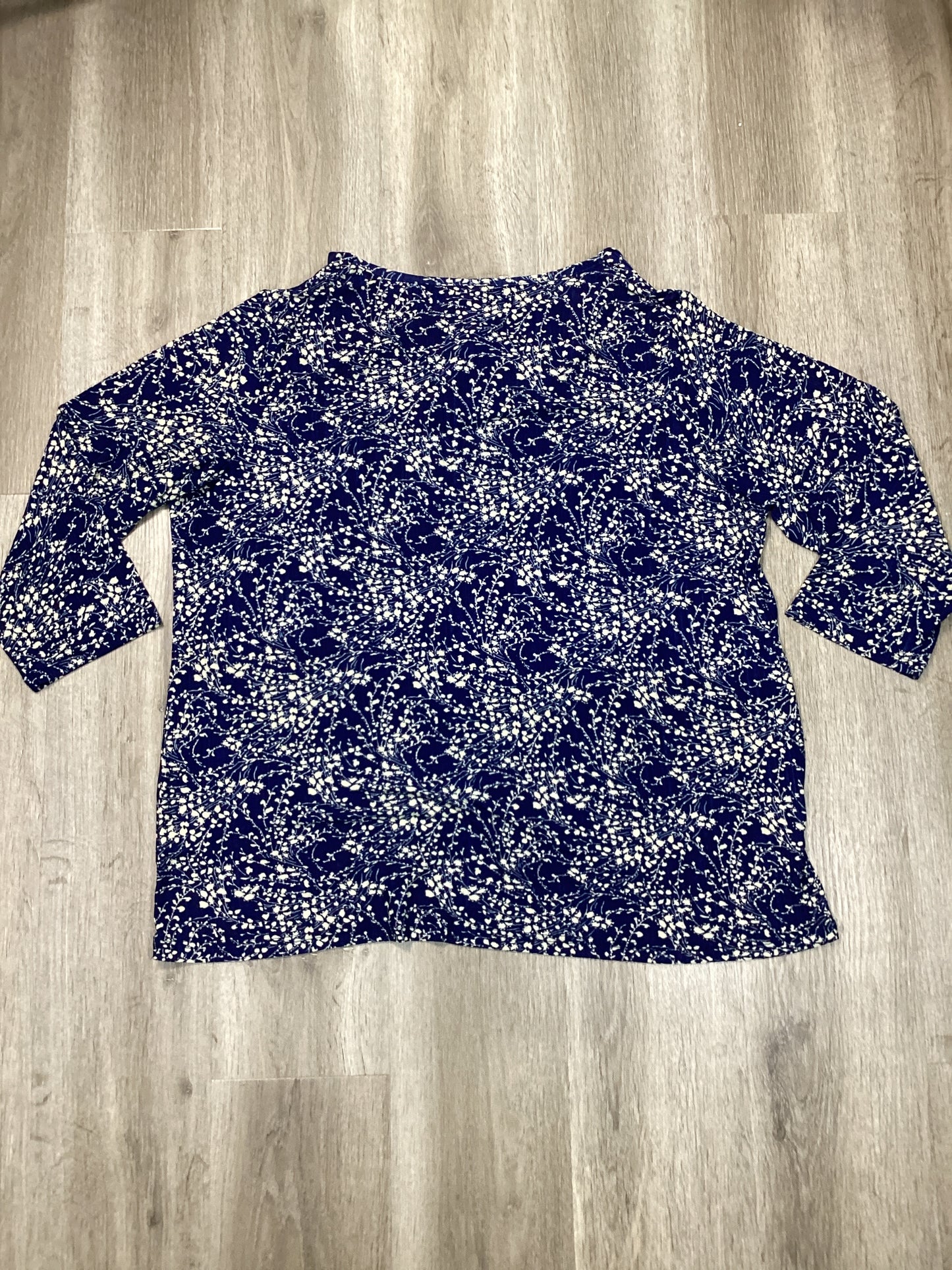 Top Long Sleeve By Clothes Mentor In Blue & White, Size: 3x