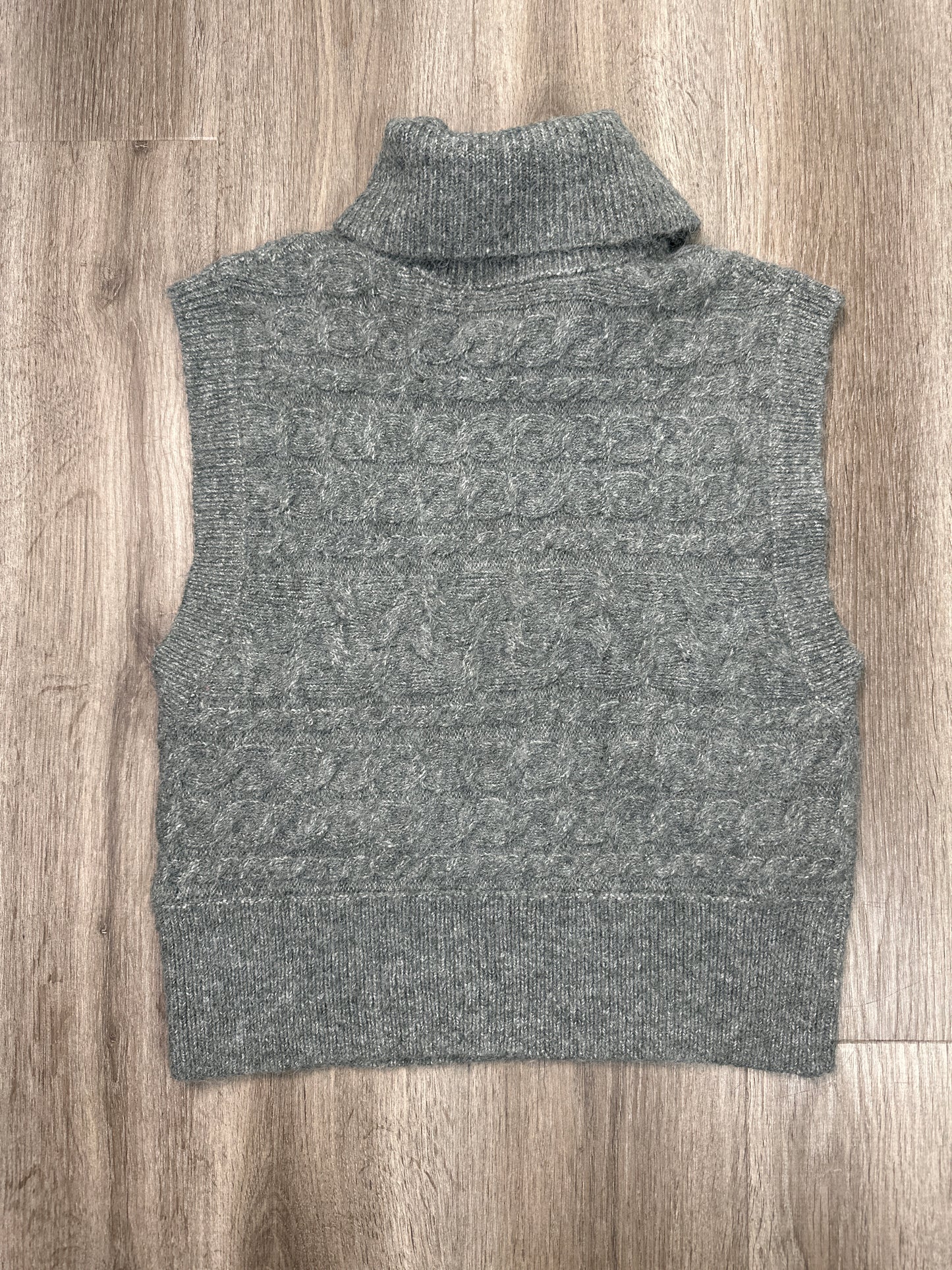 Vest Sweater By Old Navy In Grey, Size: S