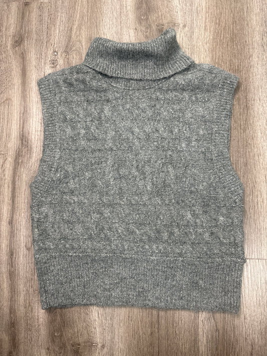 Vest Sweater By Old Navy In Grey, Size: S