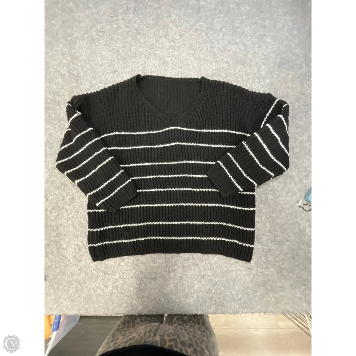 Sweater By Clothes Mentor In Striped Pattern, Size: Xs