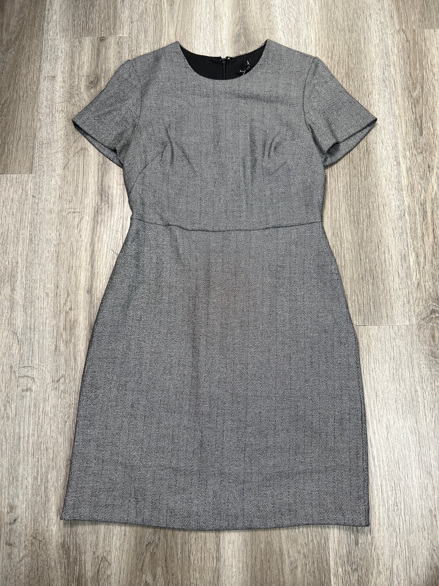 Dress Work By Banana Republic In Grey, Size: Xs