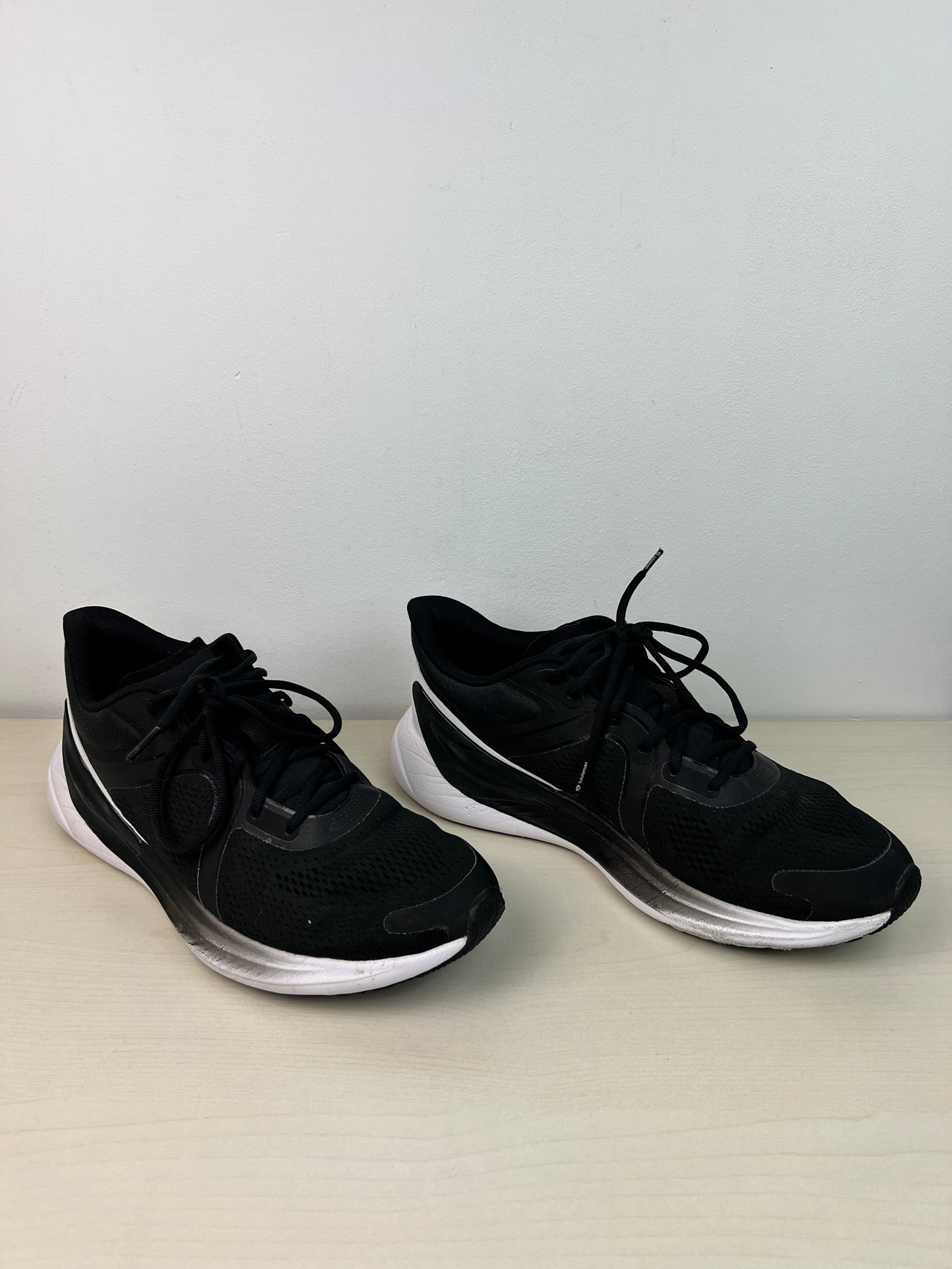 Shoes Athletic By Lululemon In Black, Size: 10