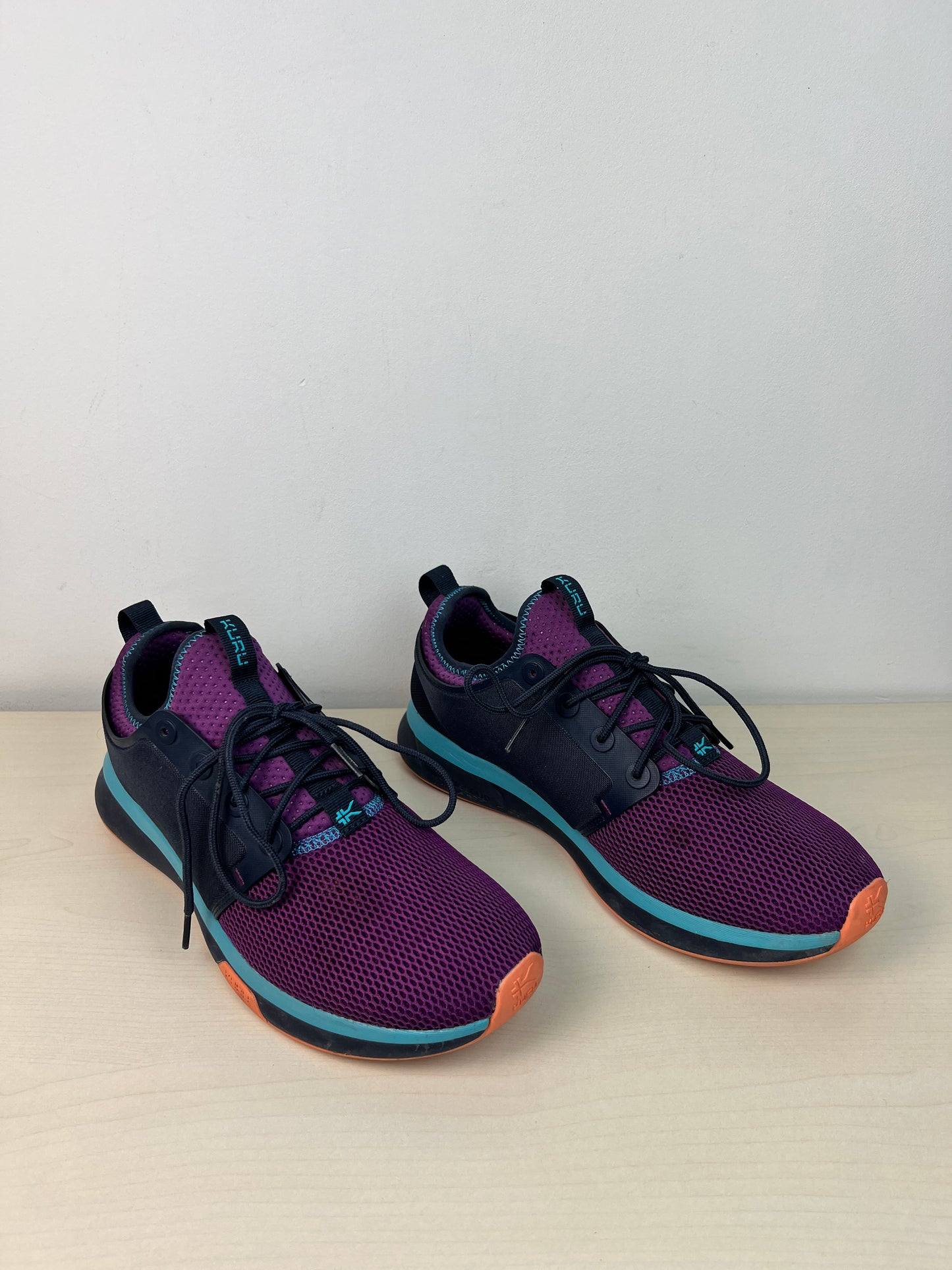 Shoes Athletic By KURU In Purple, Size: 11.5