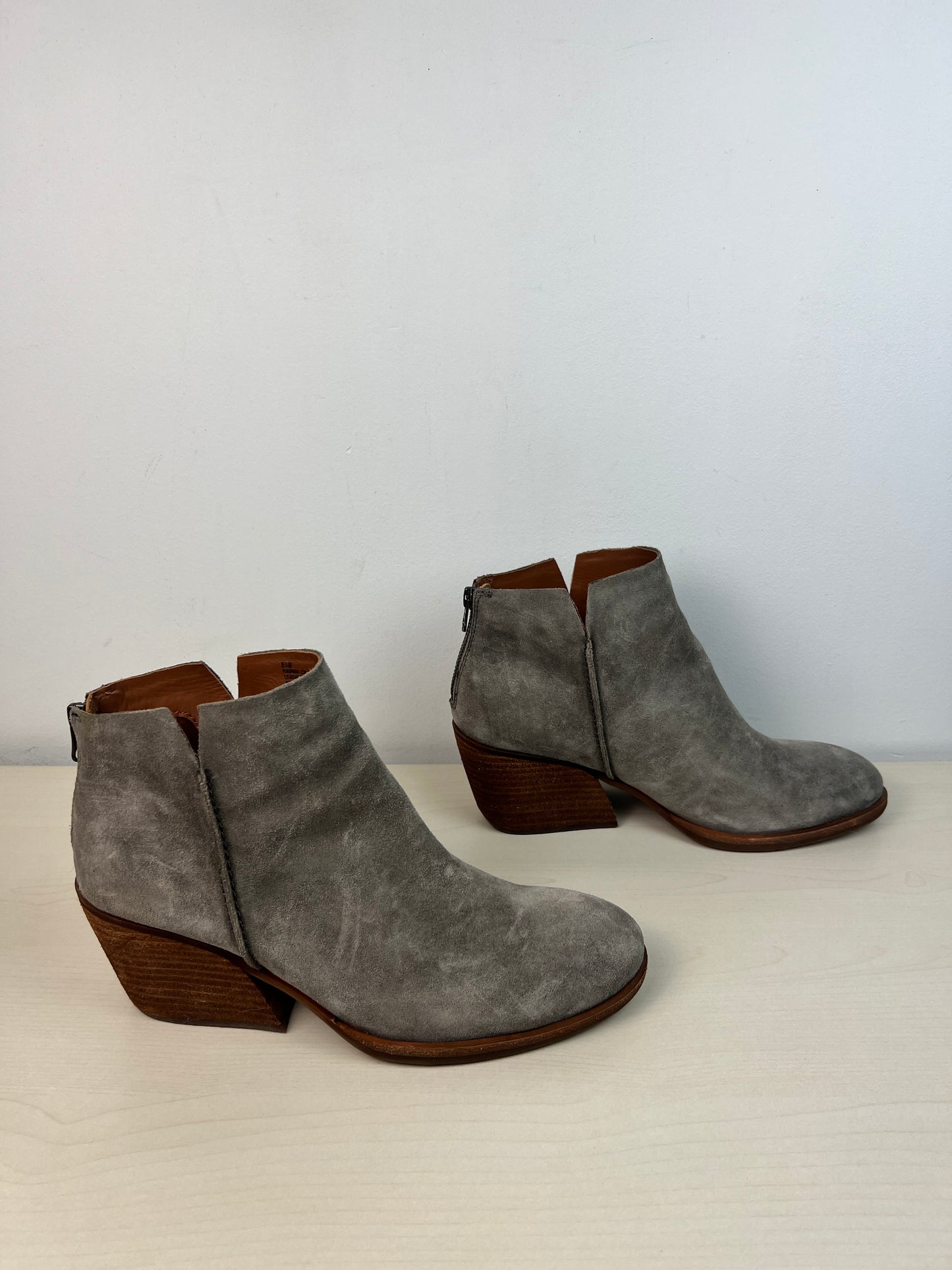 Boots Ankle Heels By Kork Ease In Grey, Size: 8.5