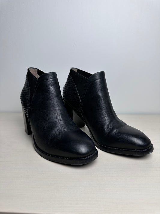 Boots Ankle Heels By Johnston & Murphy In Black, Size: 8.5