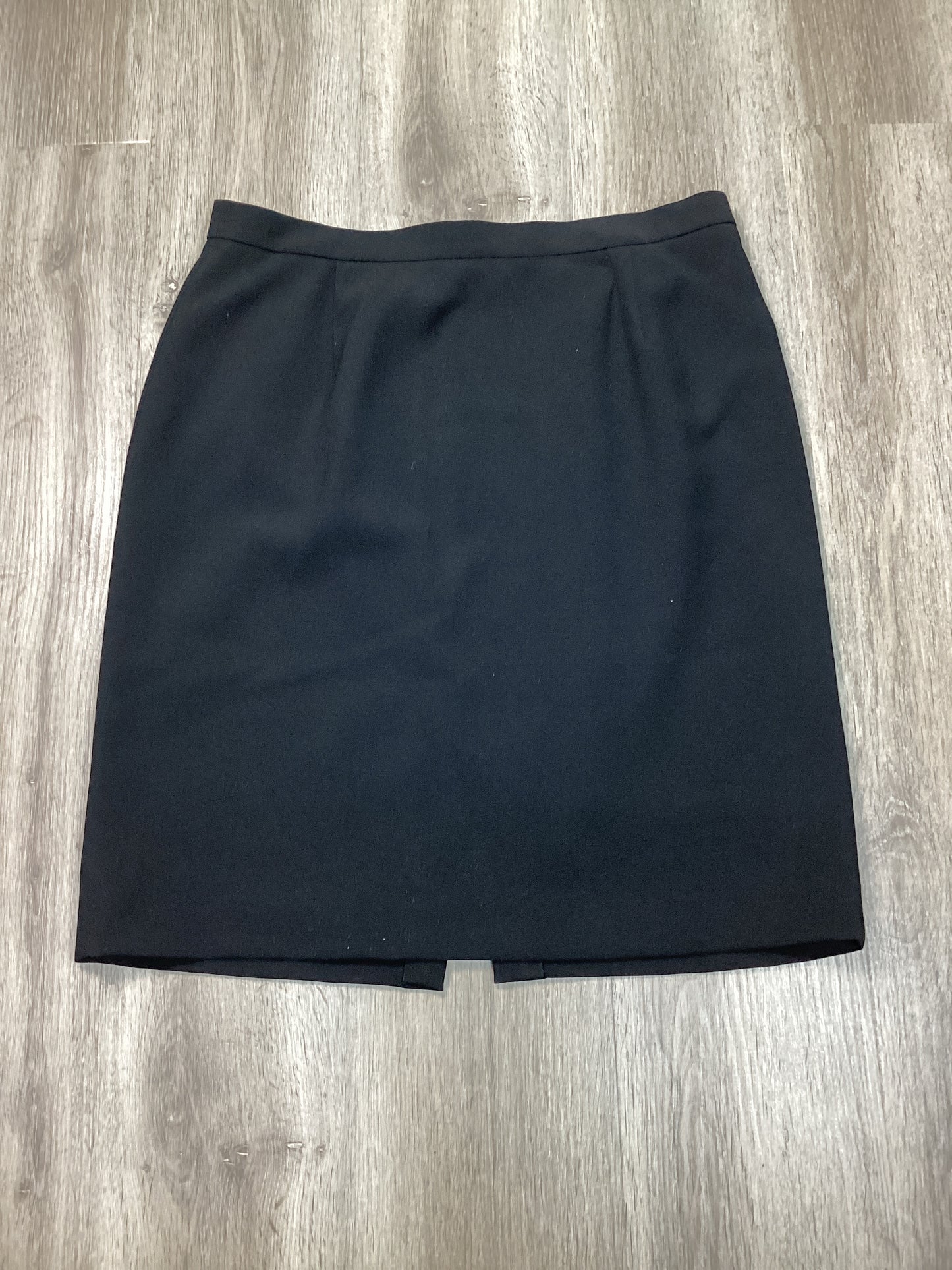 Skirt Mini & Short By Jones New York In Black, Size: Xl