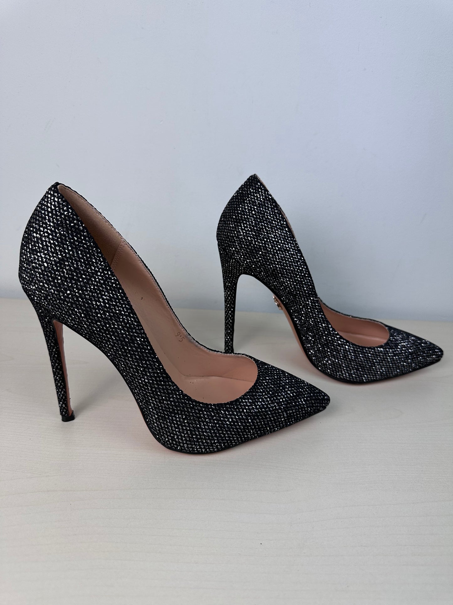 Shoes Heels Stiletto By Petite Concepts In Black, Size: 9.5