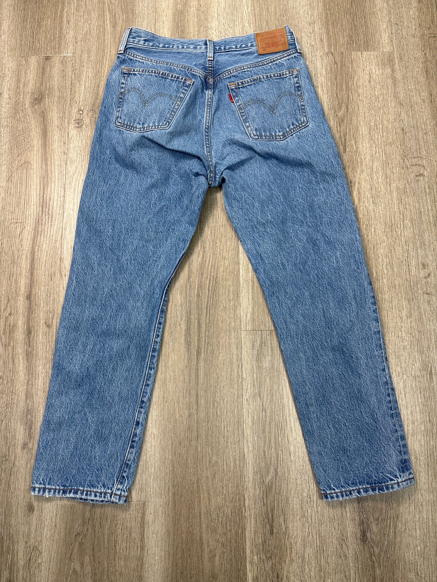 Jeans Straight By Levis In Blue Denim, Size: 8