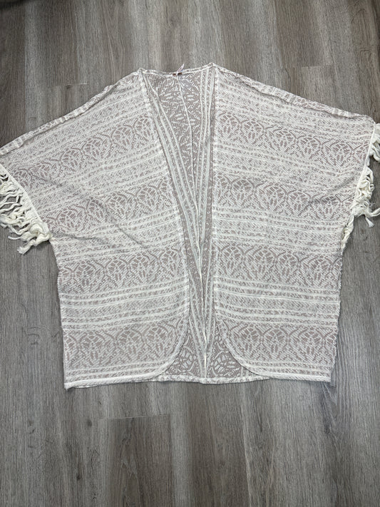 Shawl By Free People In Tan & White, Size: M