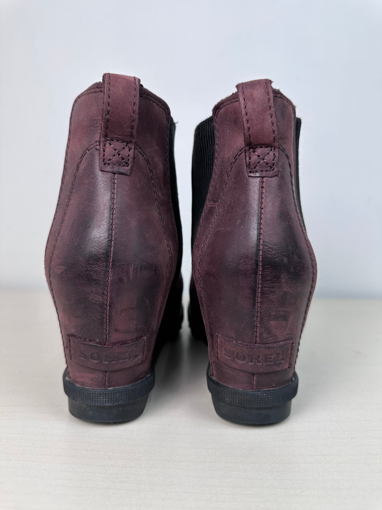 Boots Ankle Heels By Sorel In Maroon, Size: 8