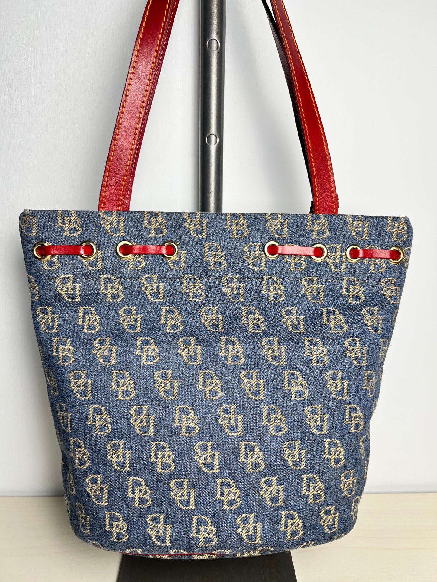 Handbag Designer By Dooney And Bourke, Size: Medium