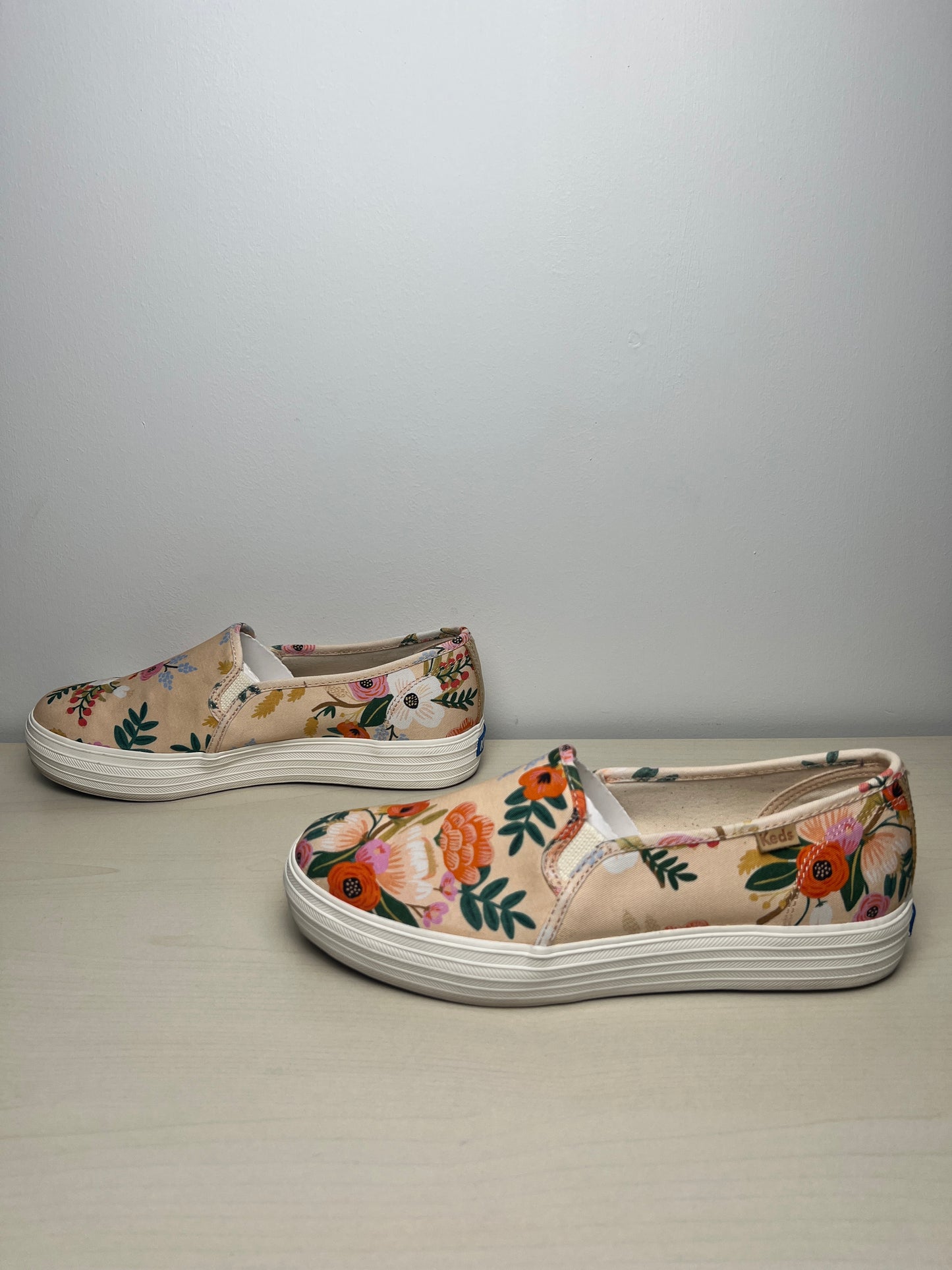 Shoes Sneakers By Keds In Floral Print, Size: 8