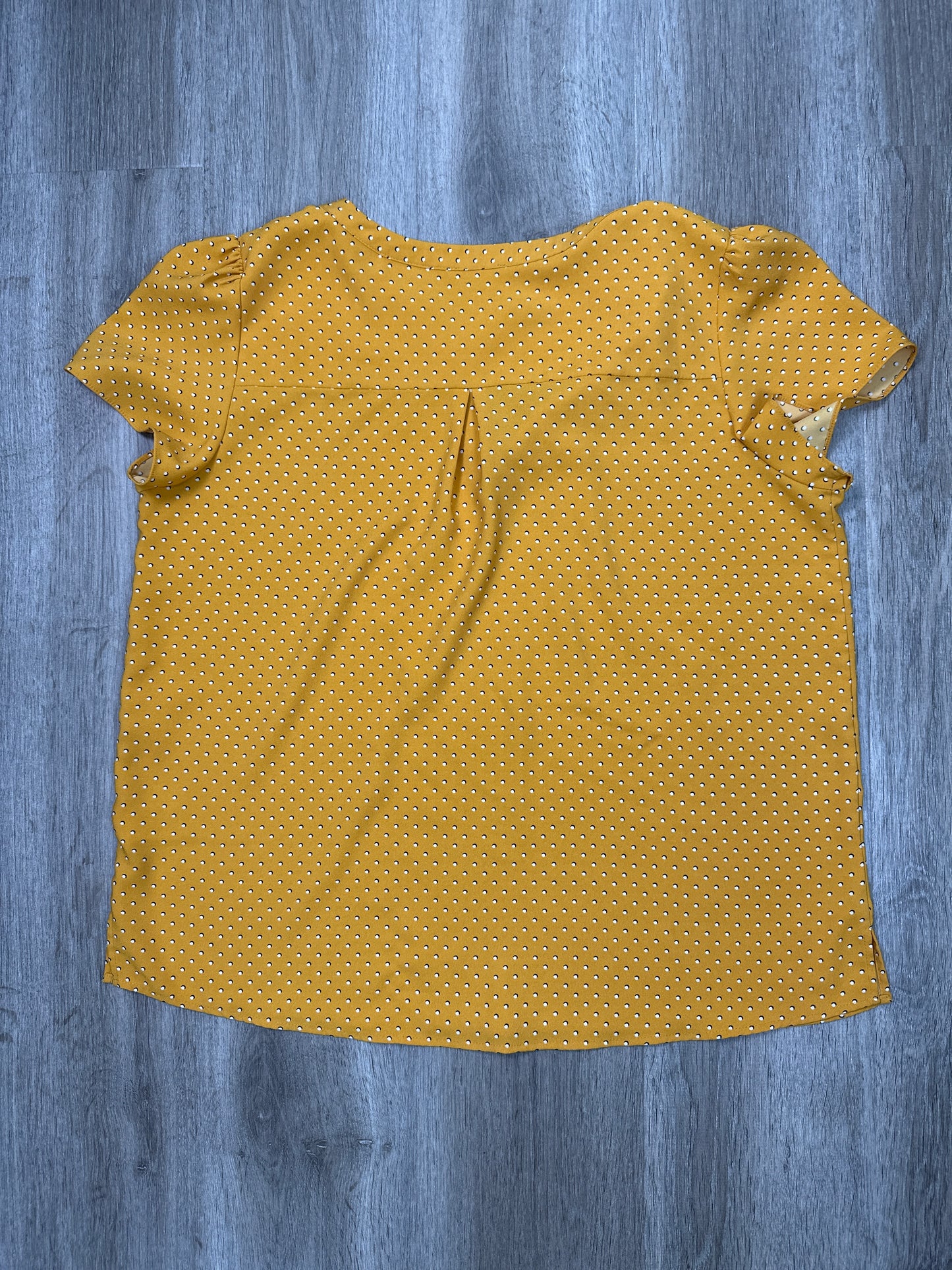 Blouse Short Sleeve By Hilary Radley In Yellow, Size: L