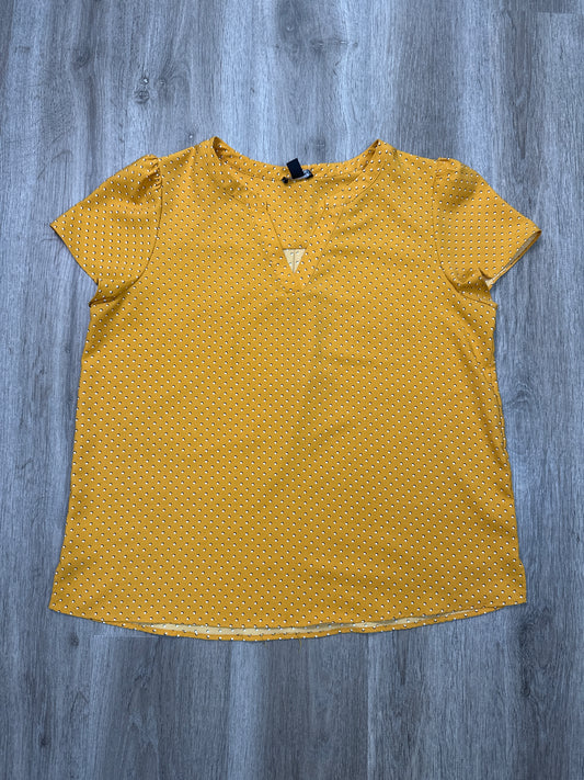 Blouse Short Sleeve By Hilary Radley In Yellow, Size: L