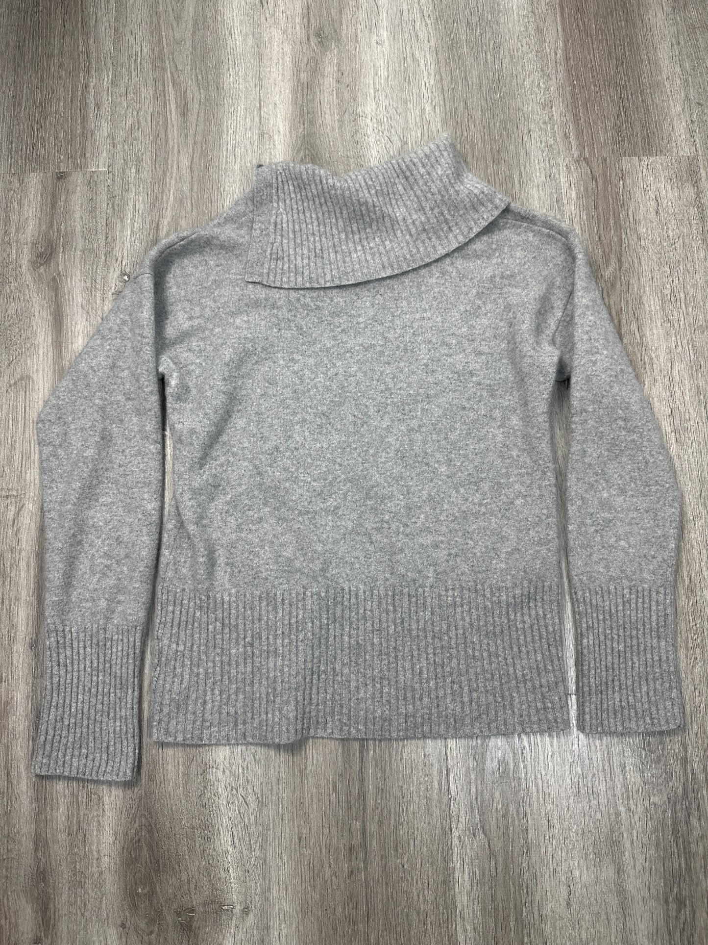 Sweater By Anne Klein In Grey, Size: M