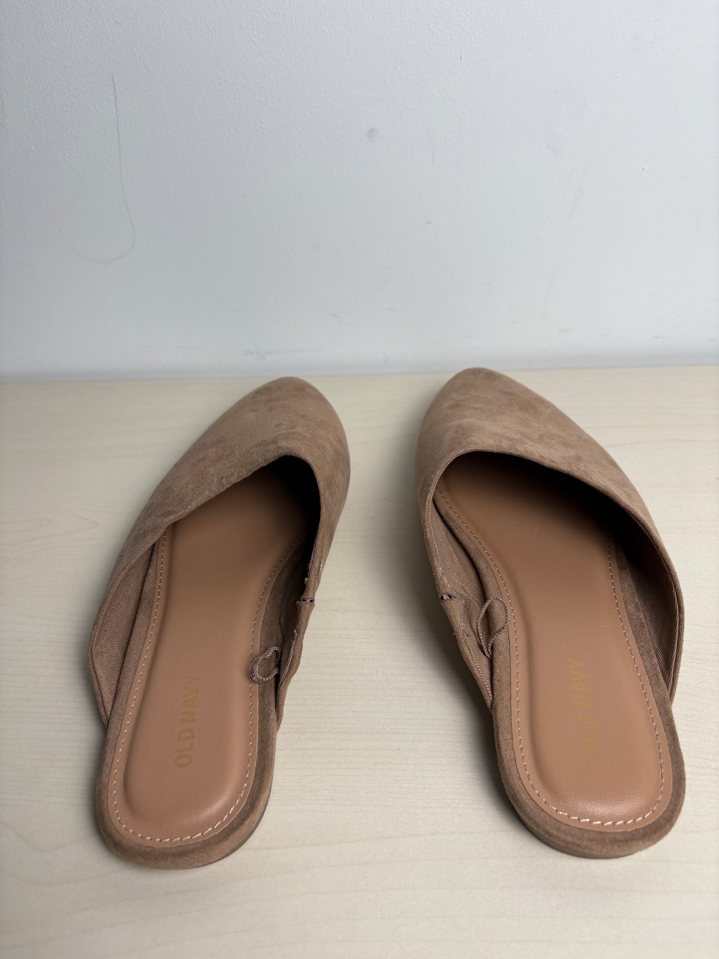 Shoes Flats By Old Navy In Tan, Size: 6