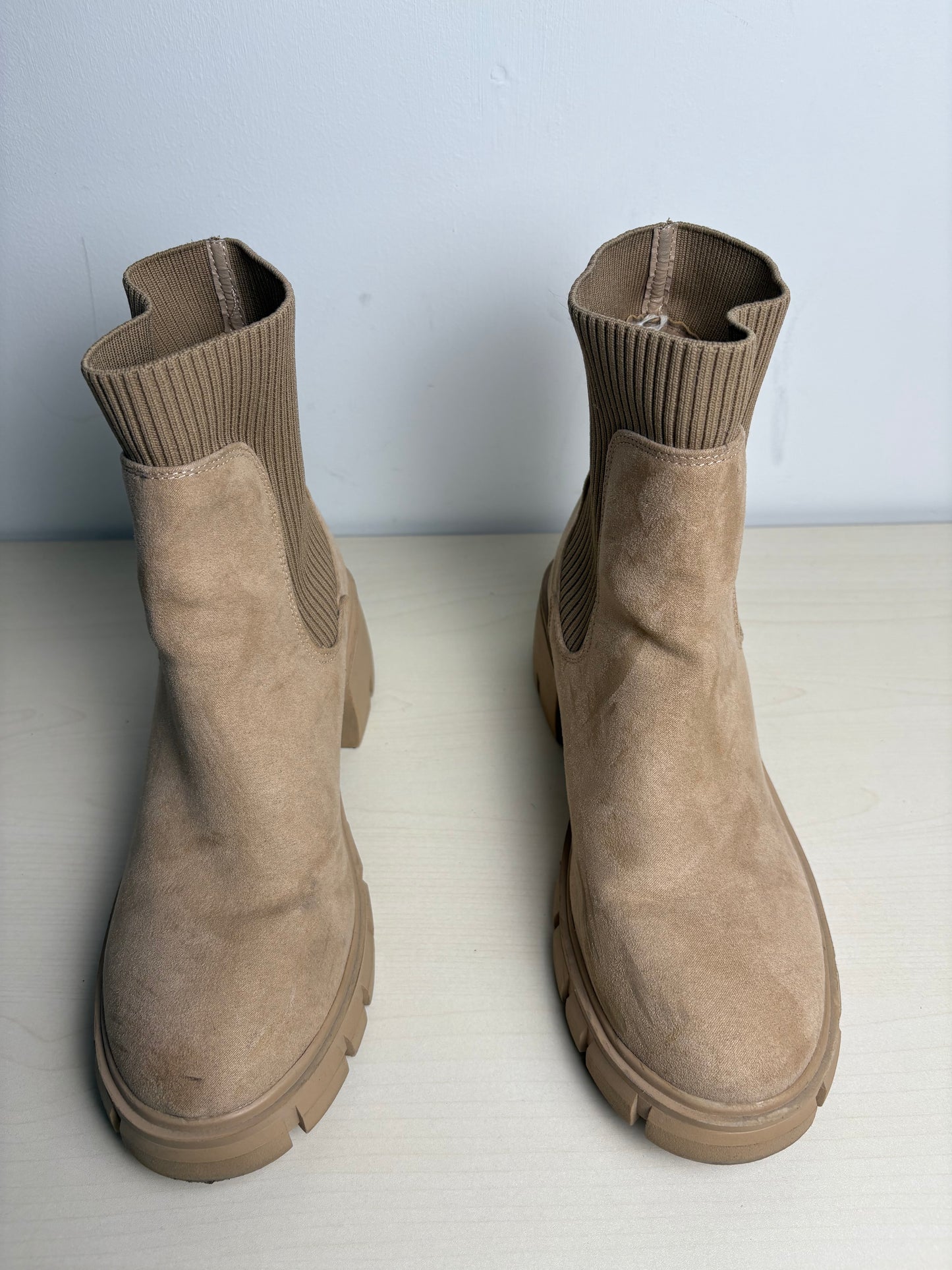 Boots Ankle Heels By Sincerely Jules In Tan, Size: 7.5