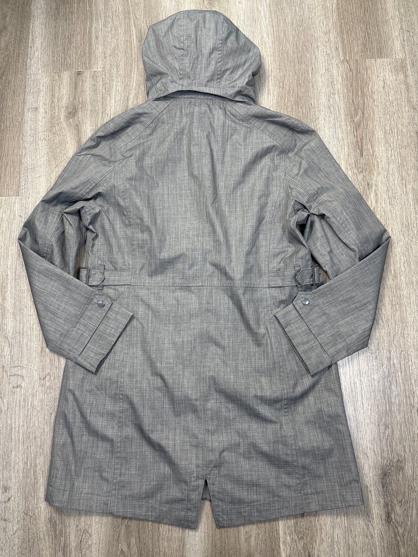 Jacket Windbreaker By Kirkland In Grey, Size: M